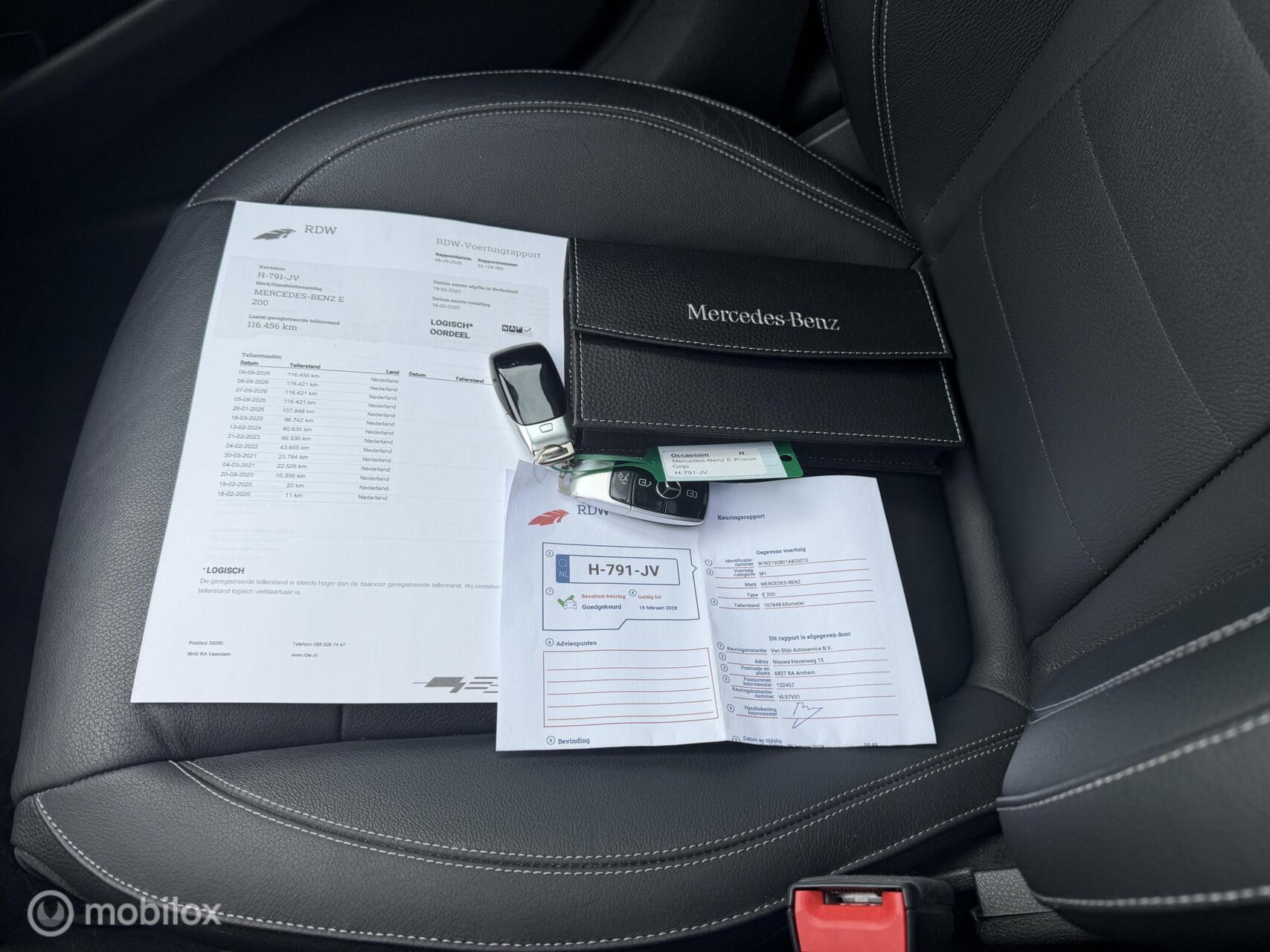 Foto van Mercedes-Benz E 200