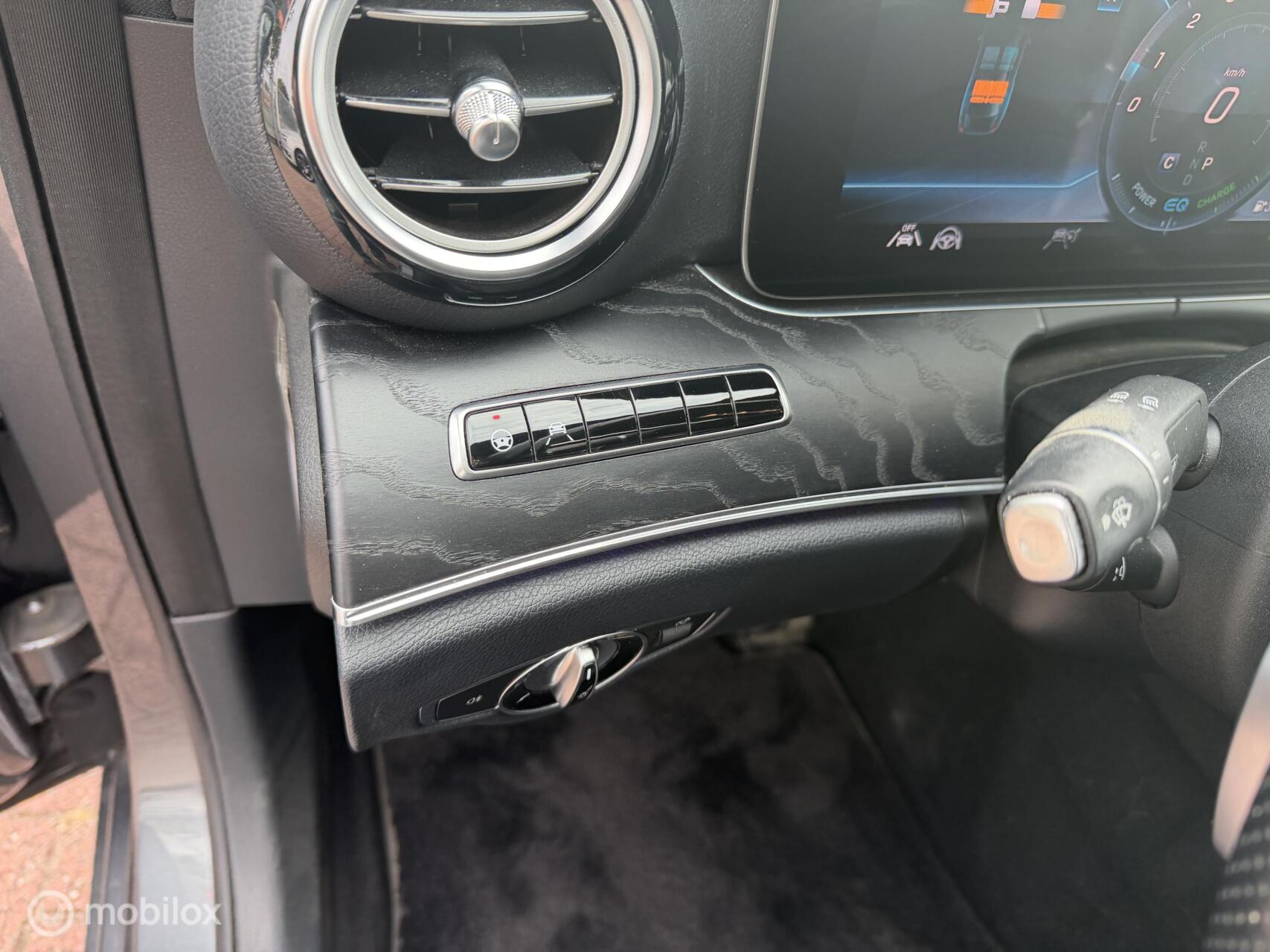 Foto van Mercedes-Benz E 200