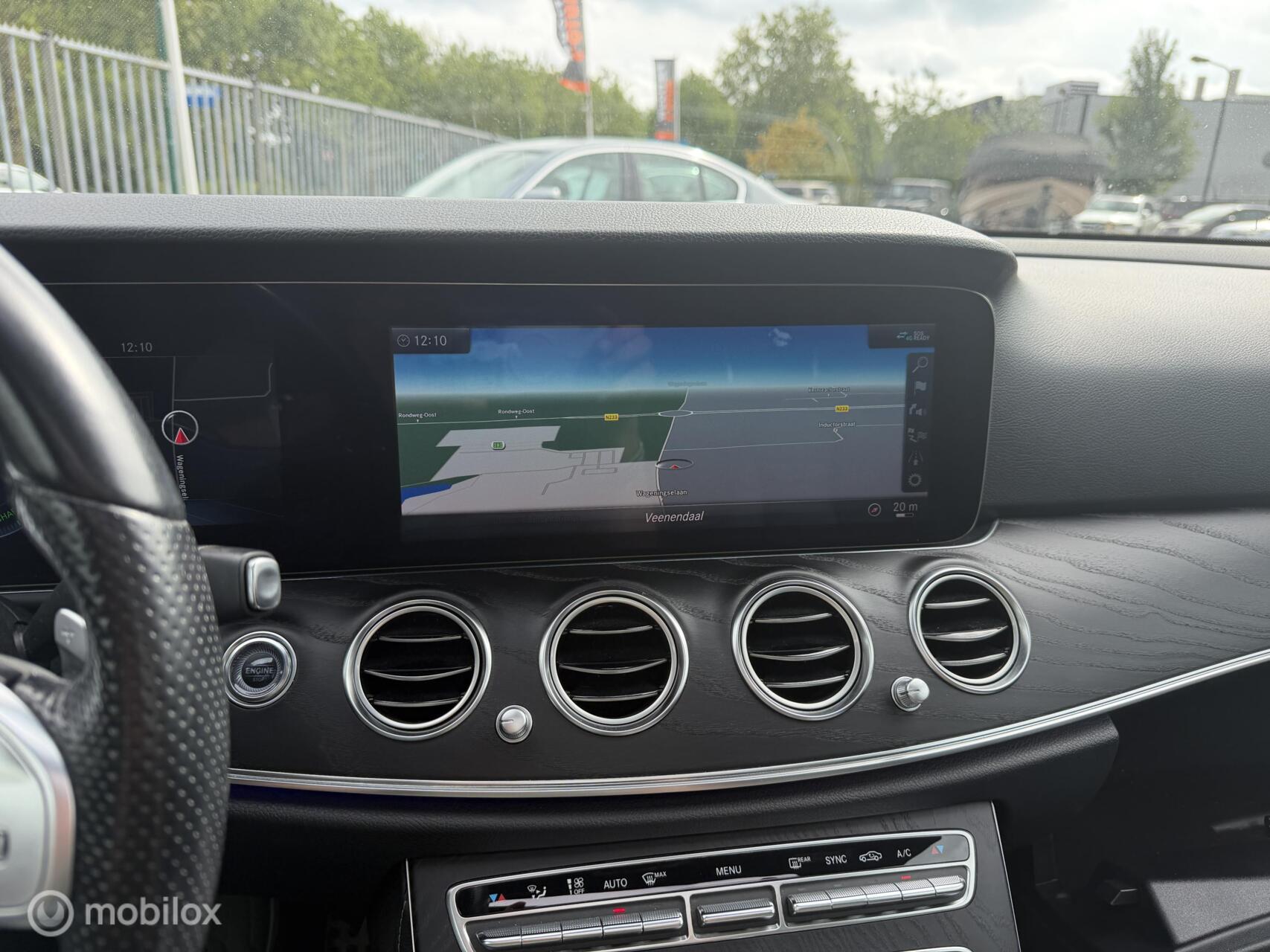 Foto van Mercedes-Benz E 200