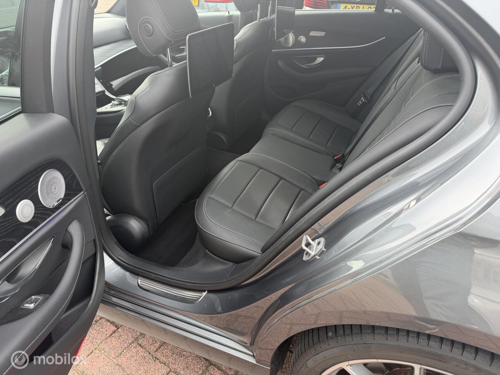 Foto van Mercedes-Benz E 200