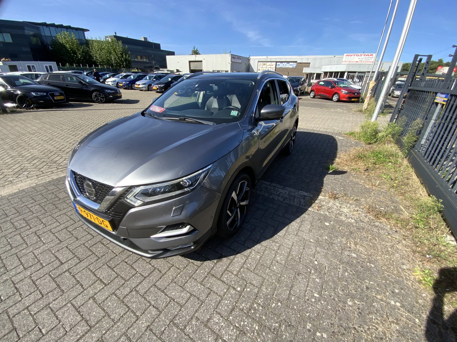 Nissan Qashqai 1.3 DIG-T Tekna 2018 - voorkant