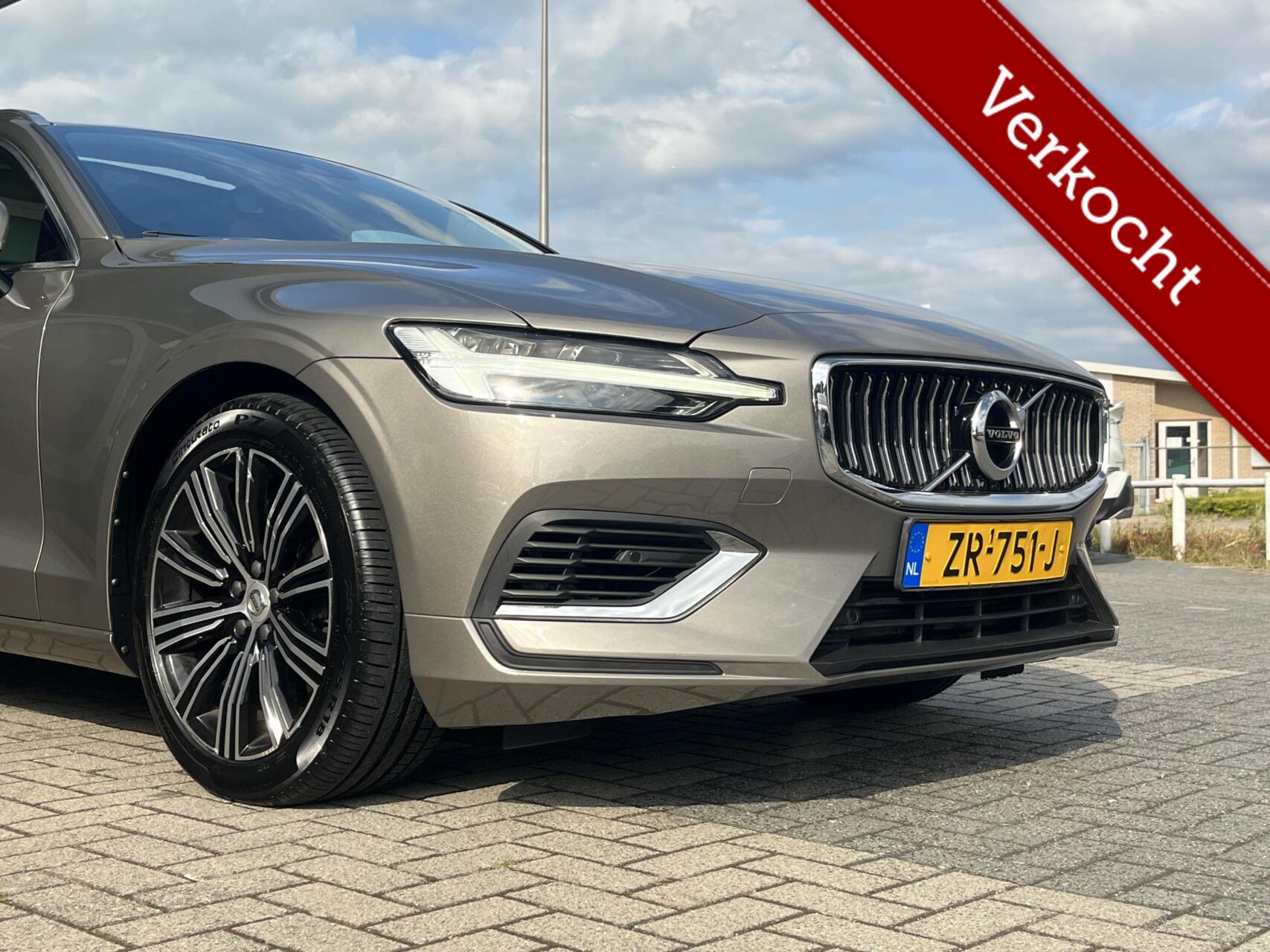 Foto van Volvo V60 T8 Twin Engine