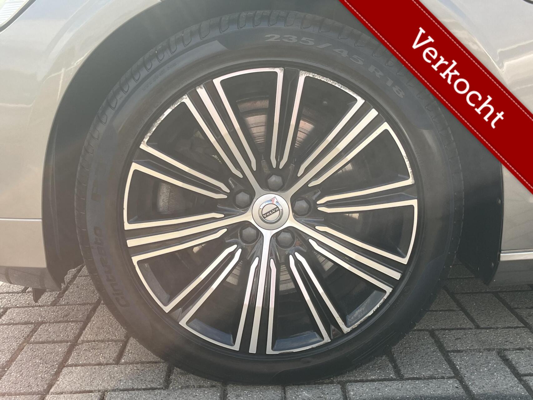 Foto van Volvo V60 T8 Twin Engine