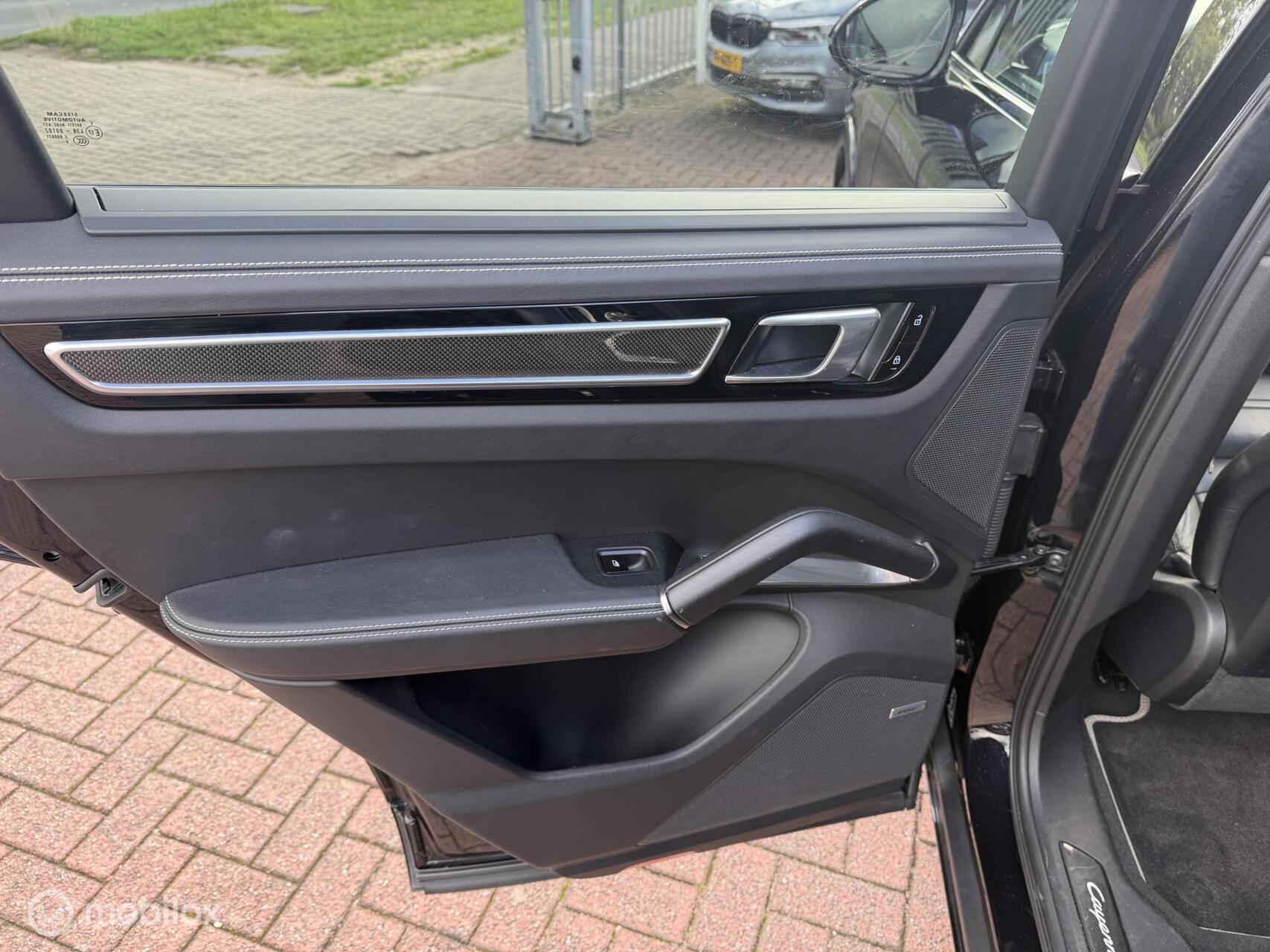 Foto van Porsche Cayenne Turbo