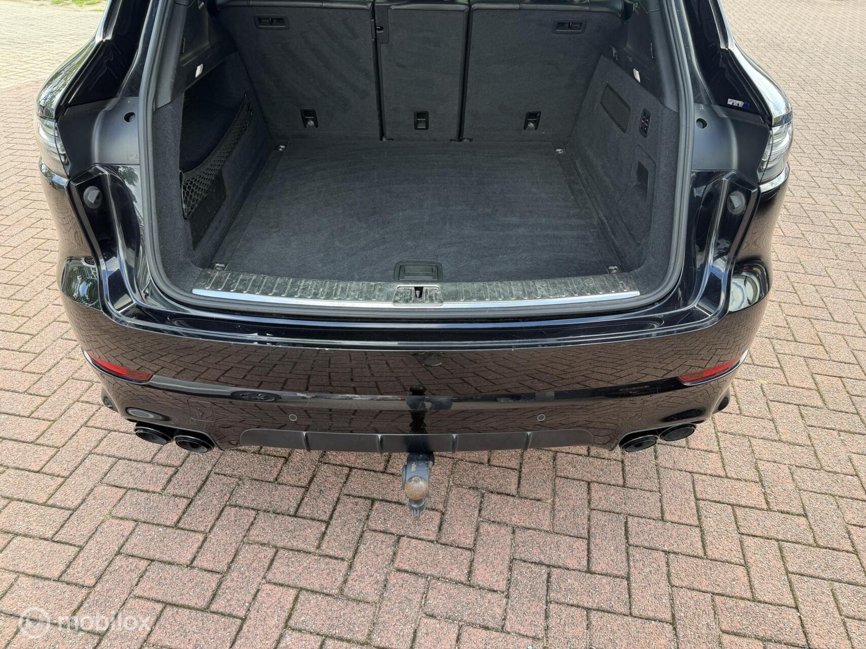 Foto van Porsche Cayenne Turbo