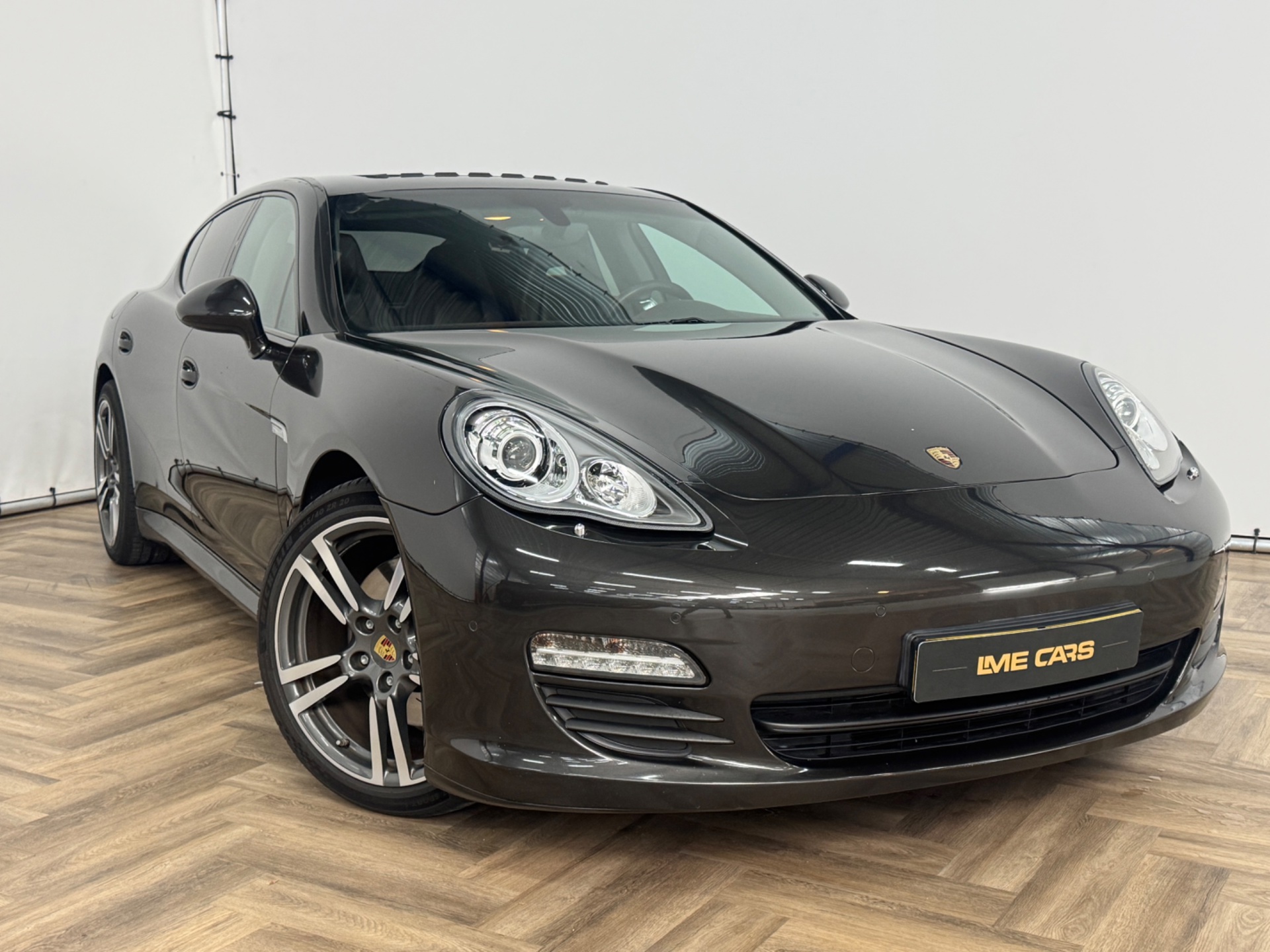 Foto van Porsche Panamera 4