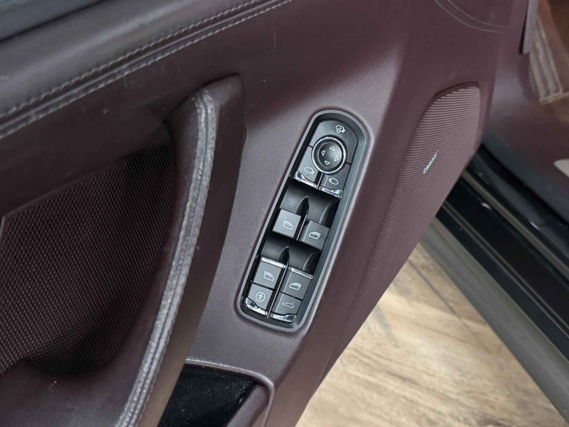 Foto van Porsche Panamera 4