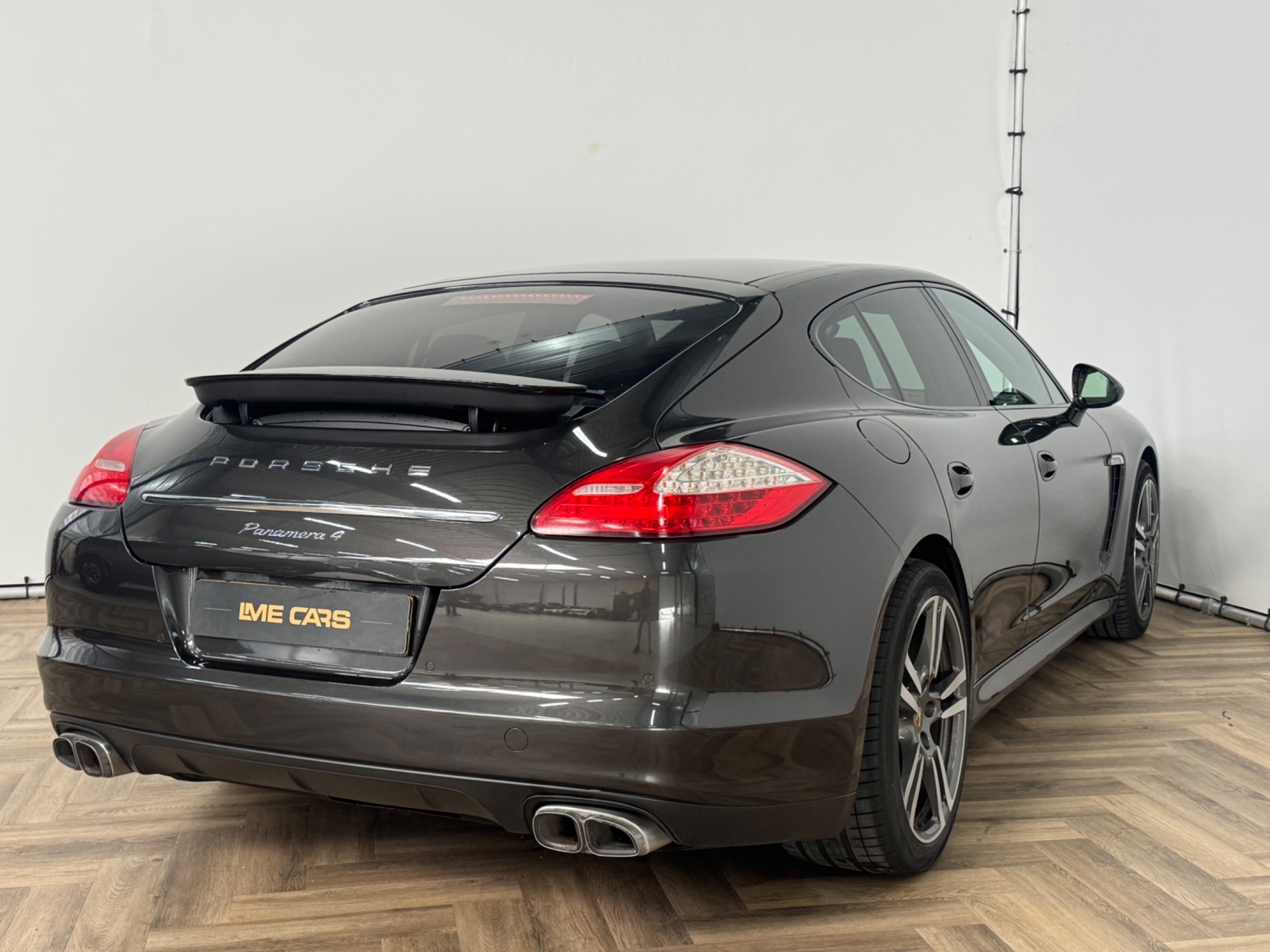 Foto van Porsche Panamera 4
