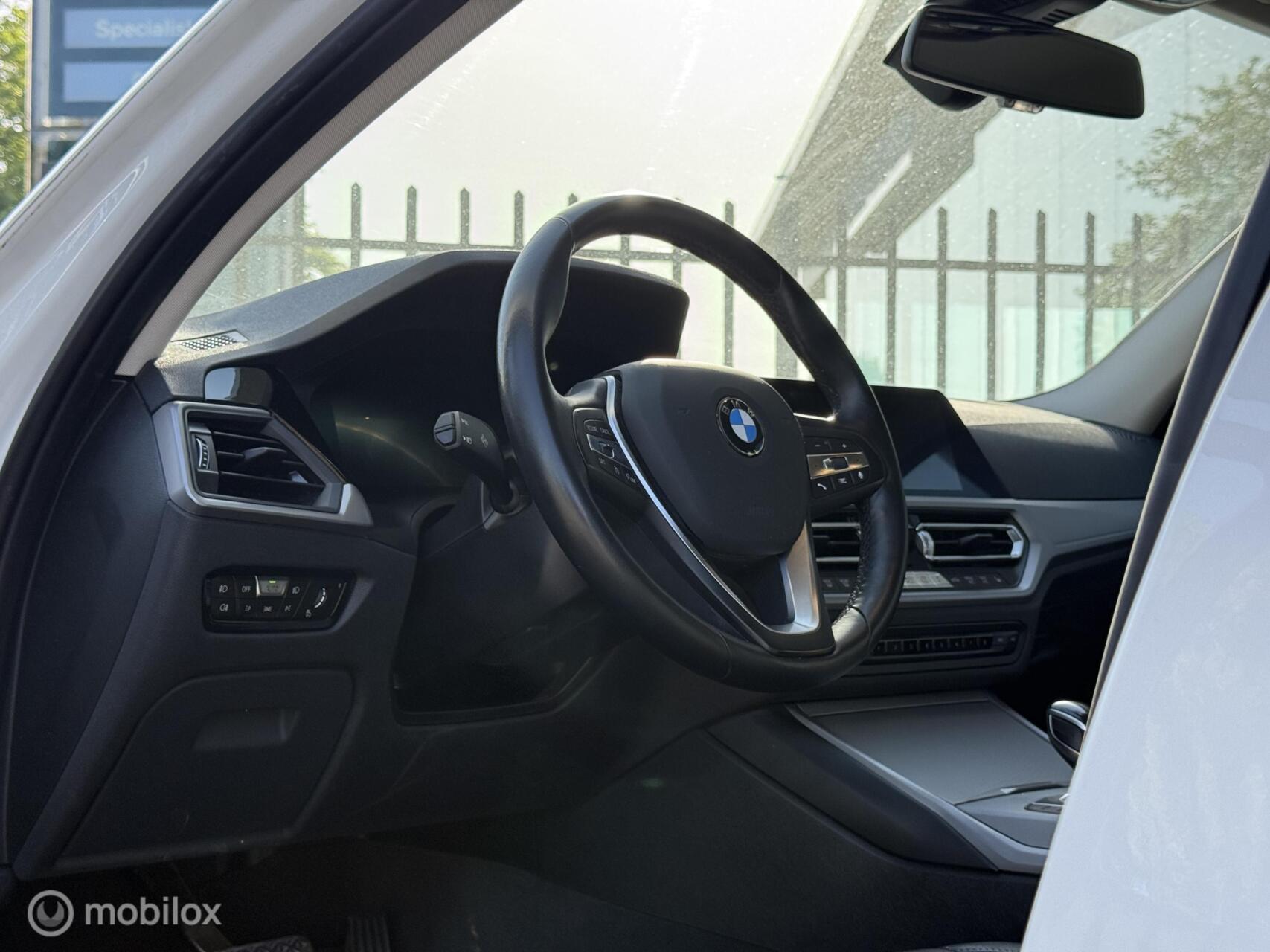 Foto van BMW 320e