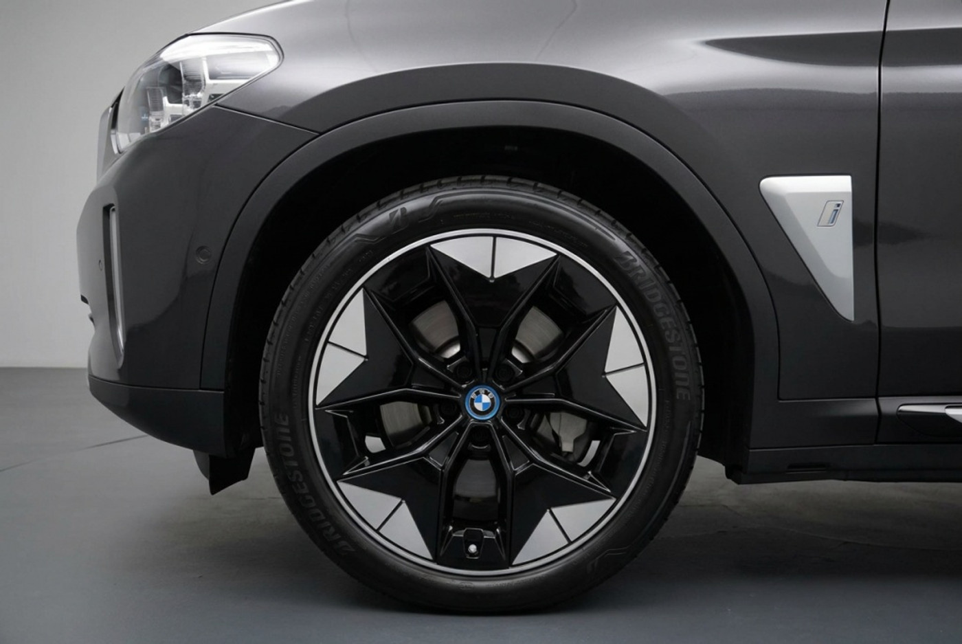 Foto van BMW Ix3