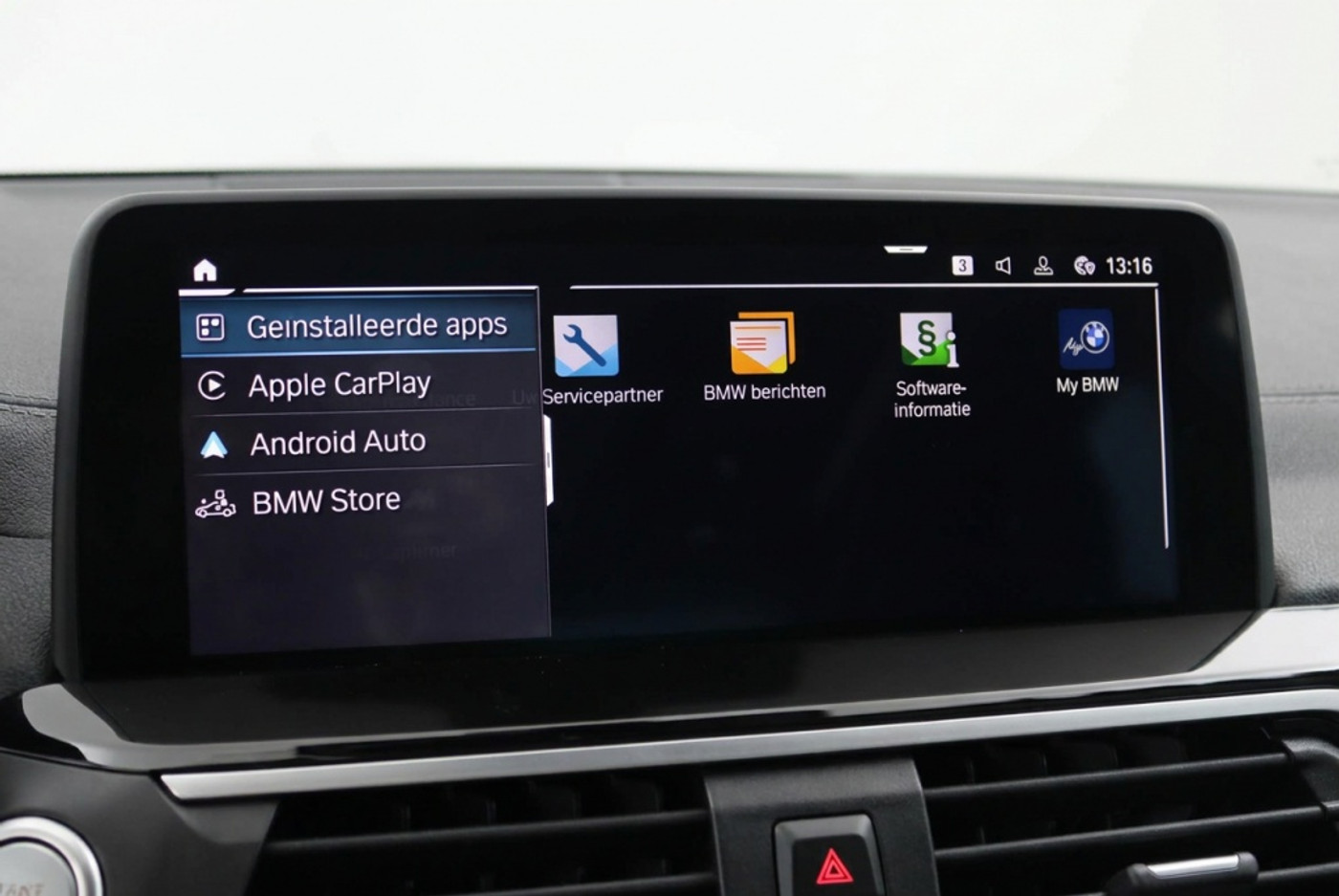 Foto van BMW Ix3
