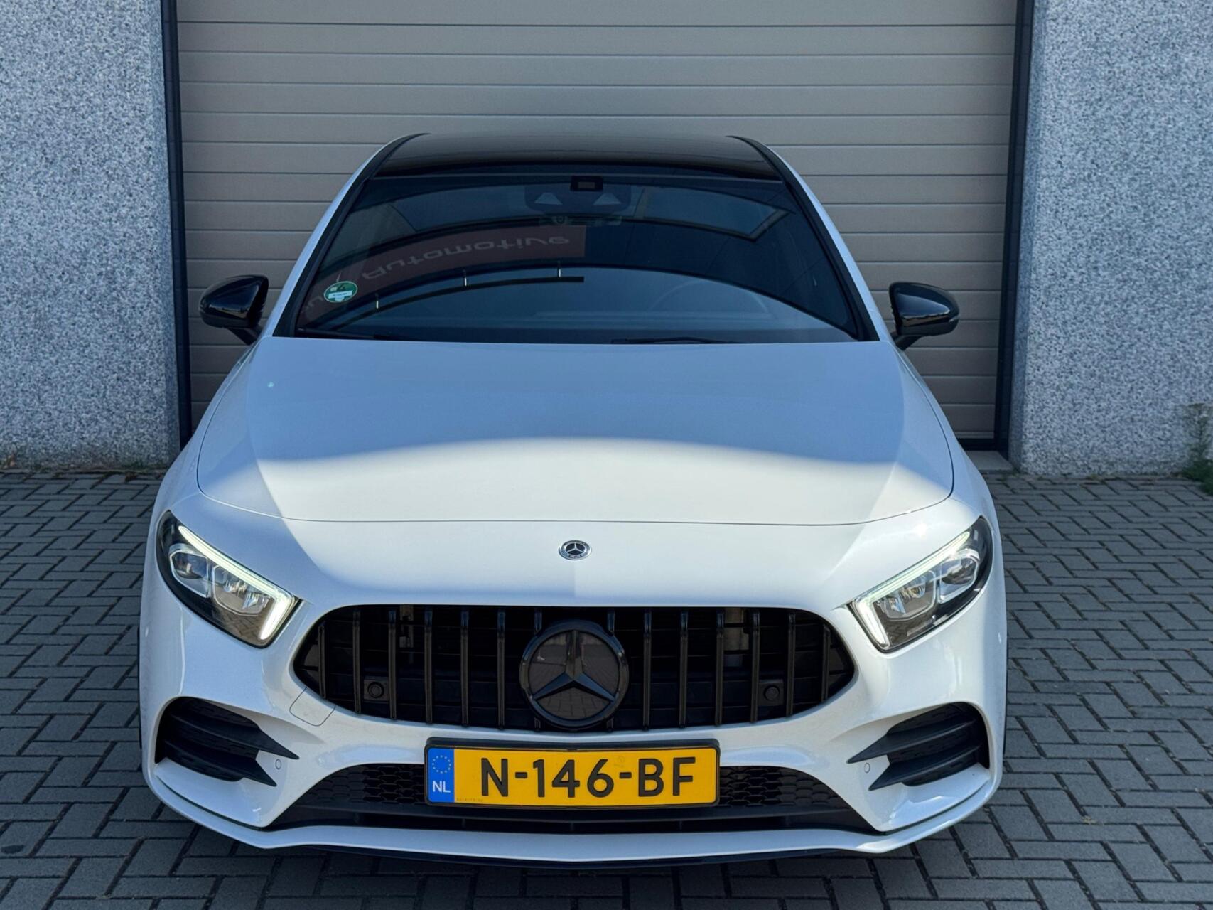 Foto van Mercedes-Benz A 200