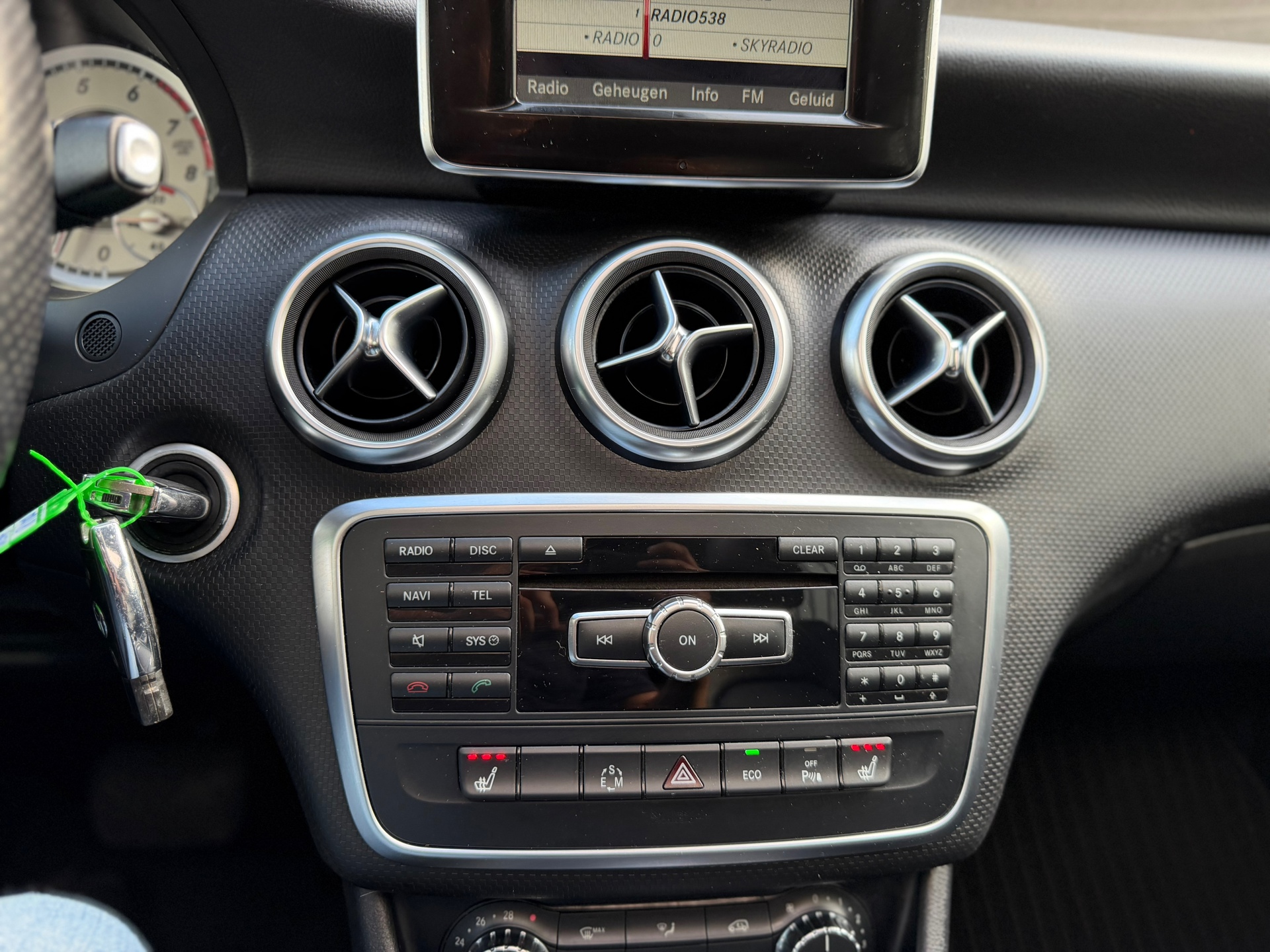 Foto van Mercedes-Benz A 200