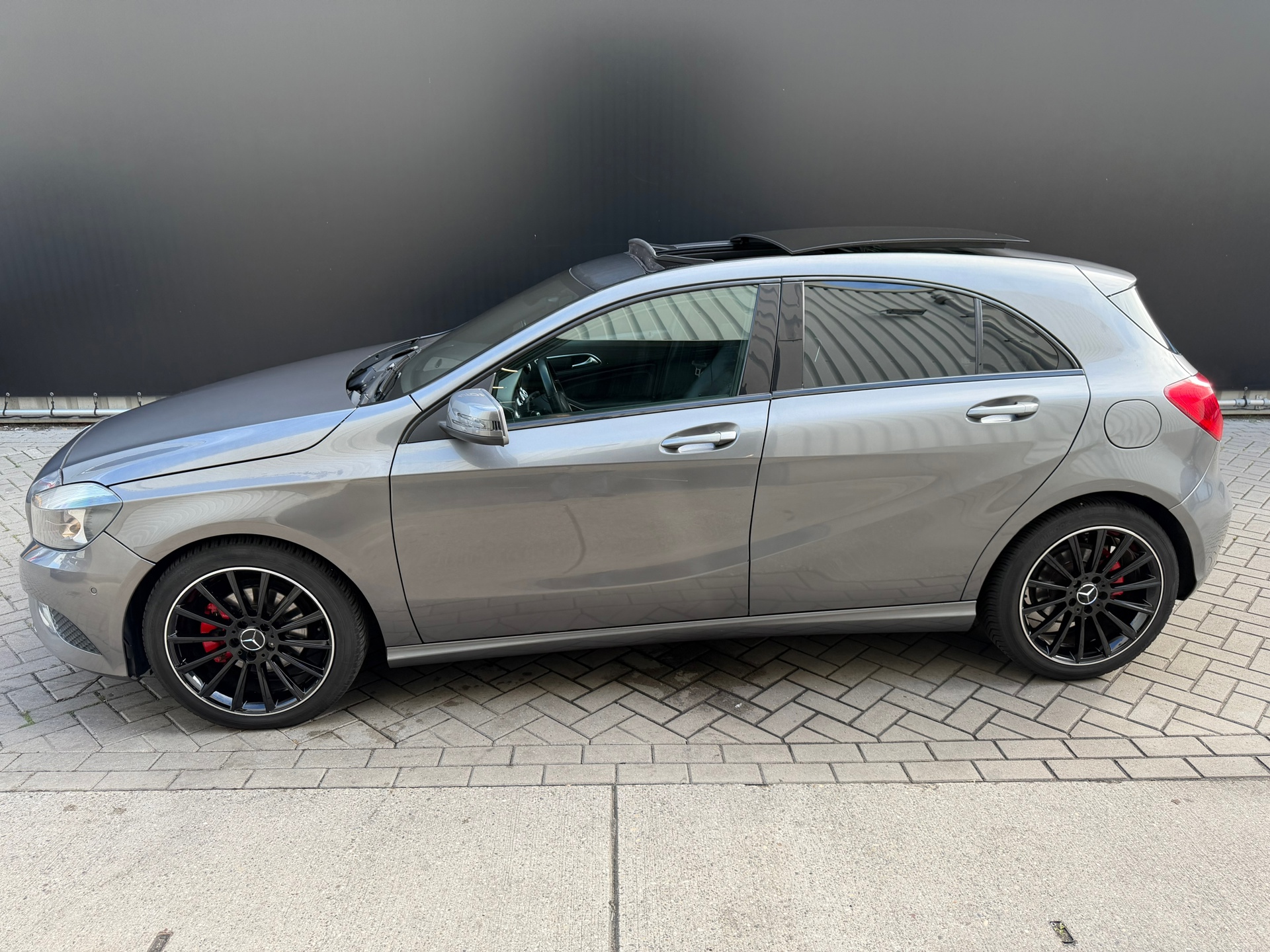 Foto van Mercedes-Benz A 200