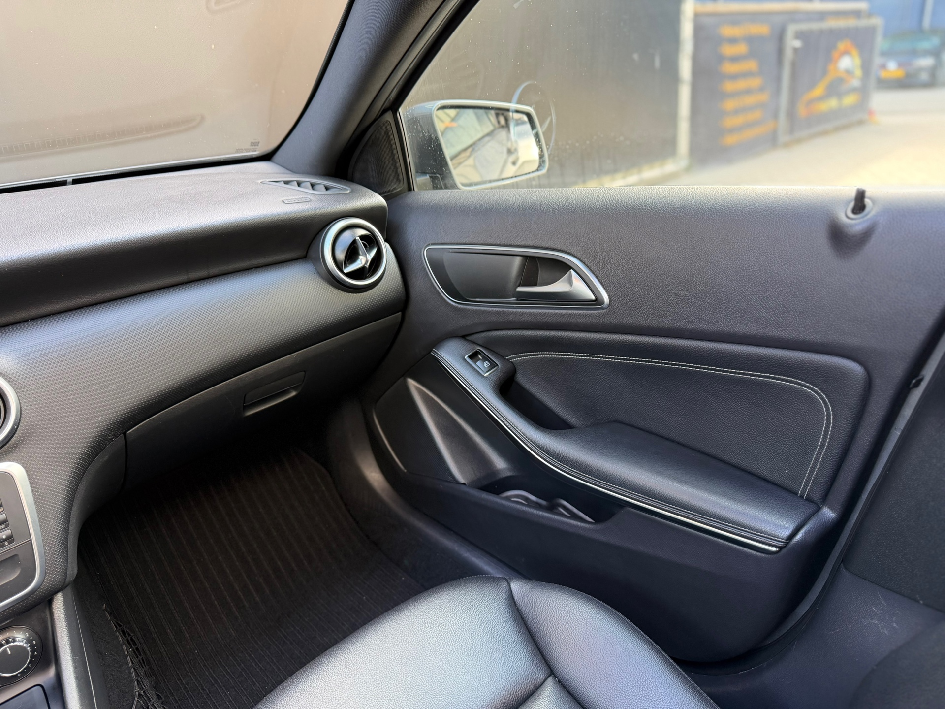Foto van Mercedes-Benz A 200