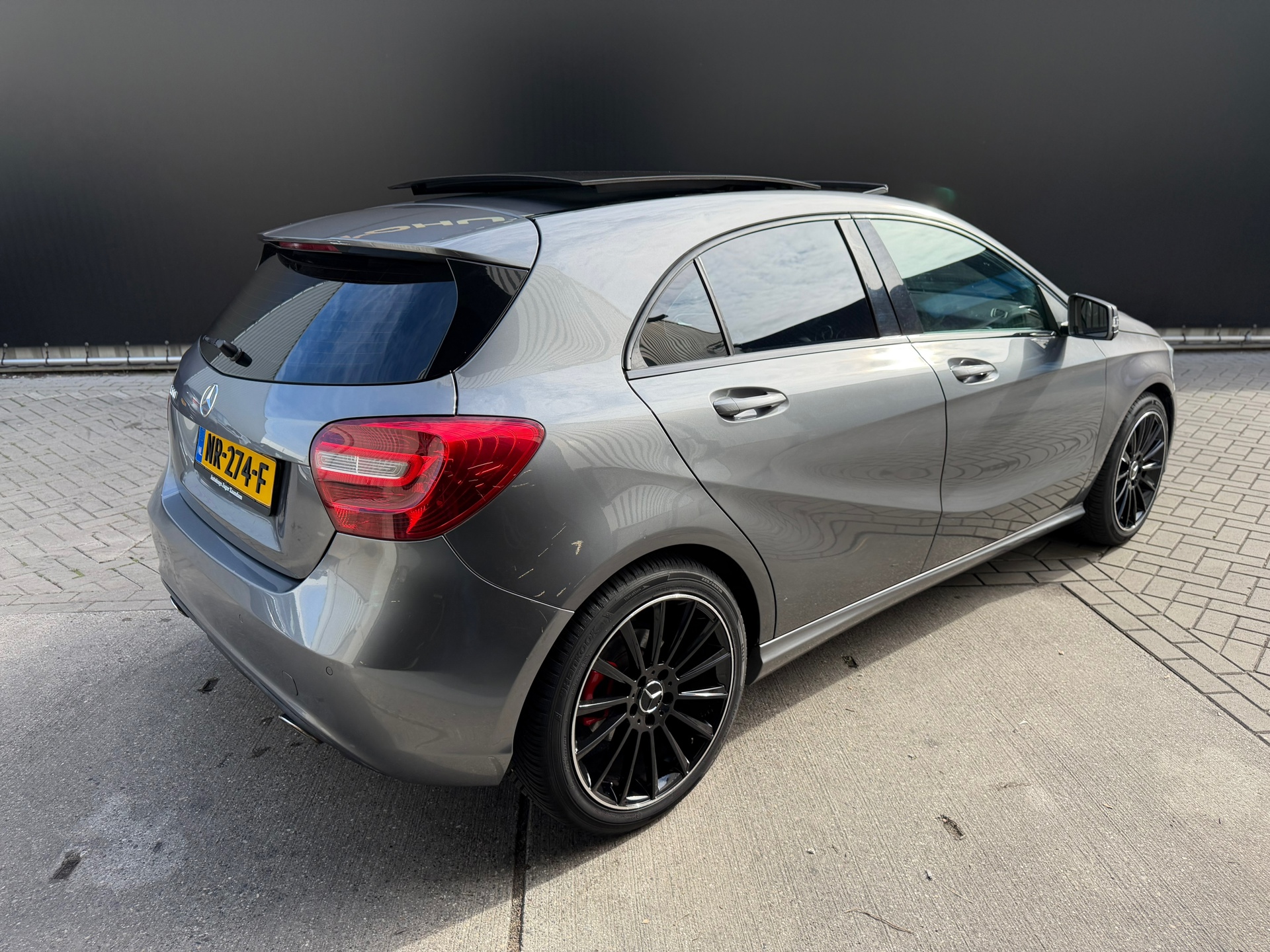 Foto van Mercedes-Benz A 200