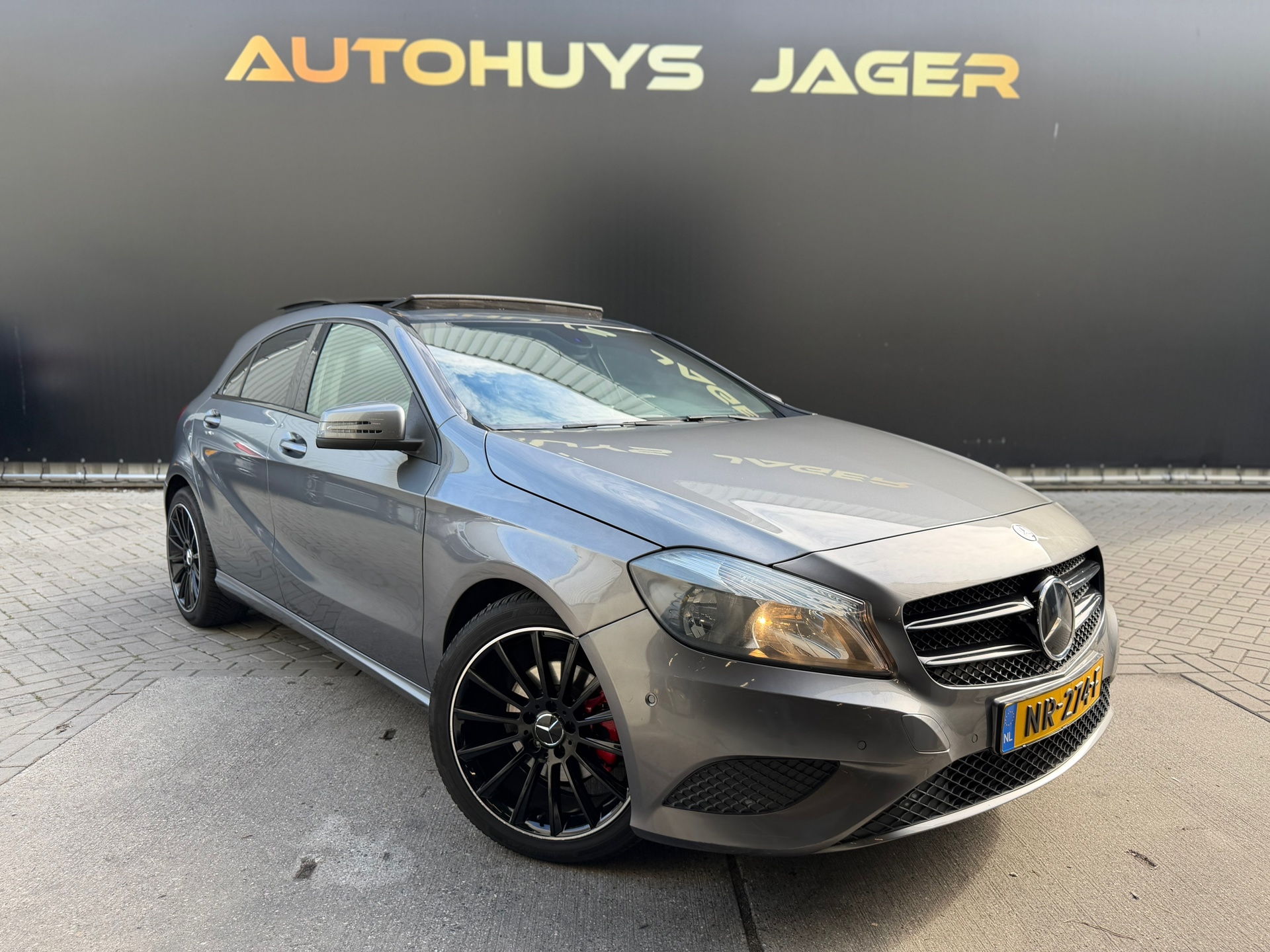 Foto van Mercedes-Benz A 200