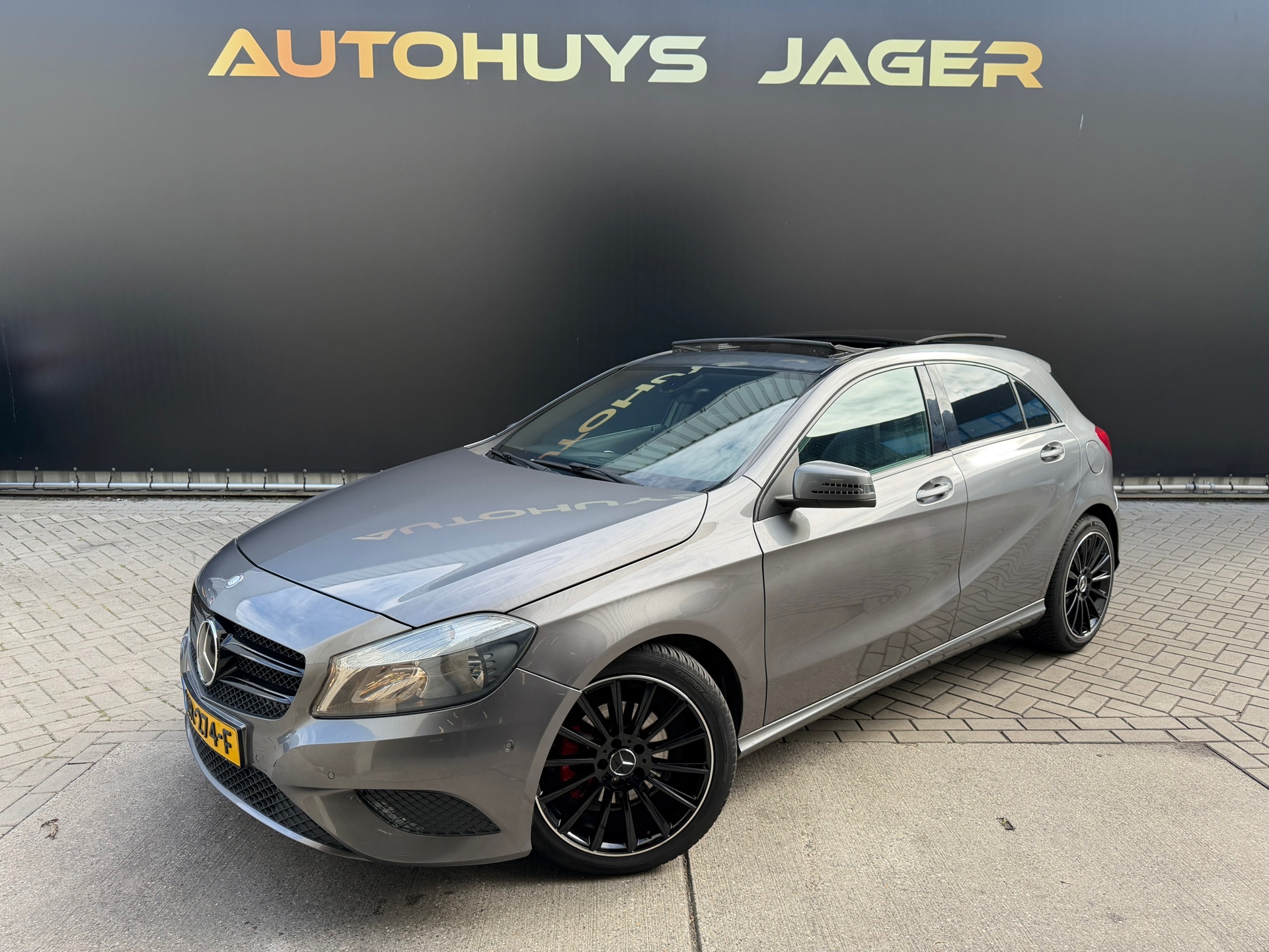 Foto van Mercedes-Benz A 200