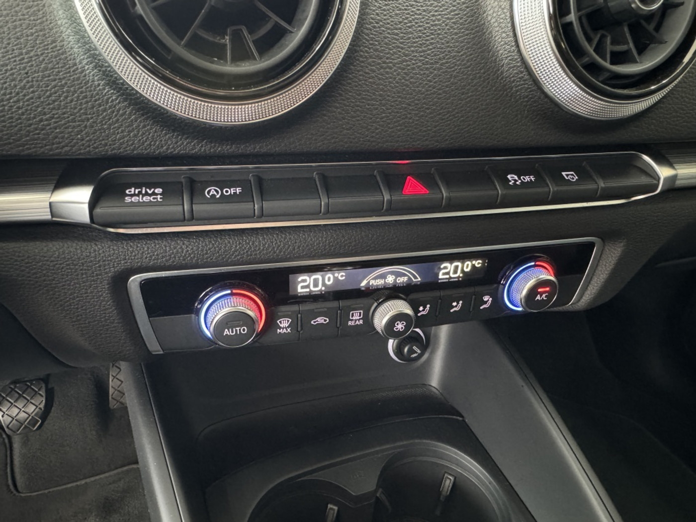 Foto van Audi A3 Limousine
