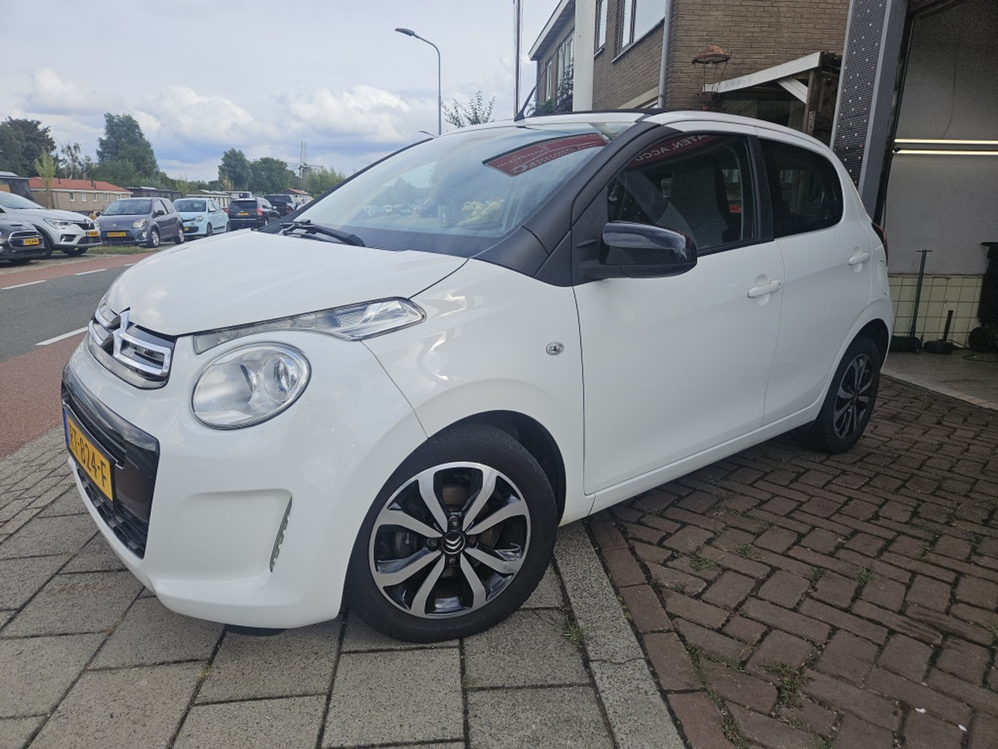 Citroen C1 1.0 e-VTi AirS Shine 2018 - voorkant