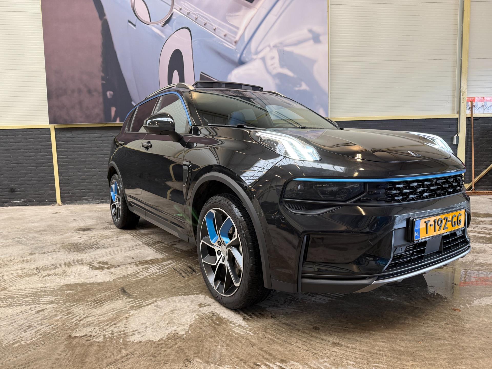 Foto van LYNK & Co 01