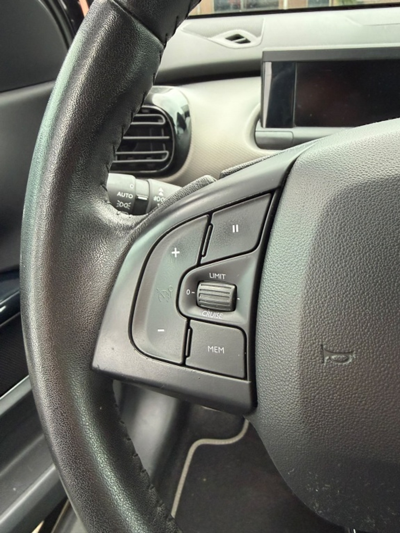 Foto van Citroen C4 Cactus