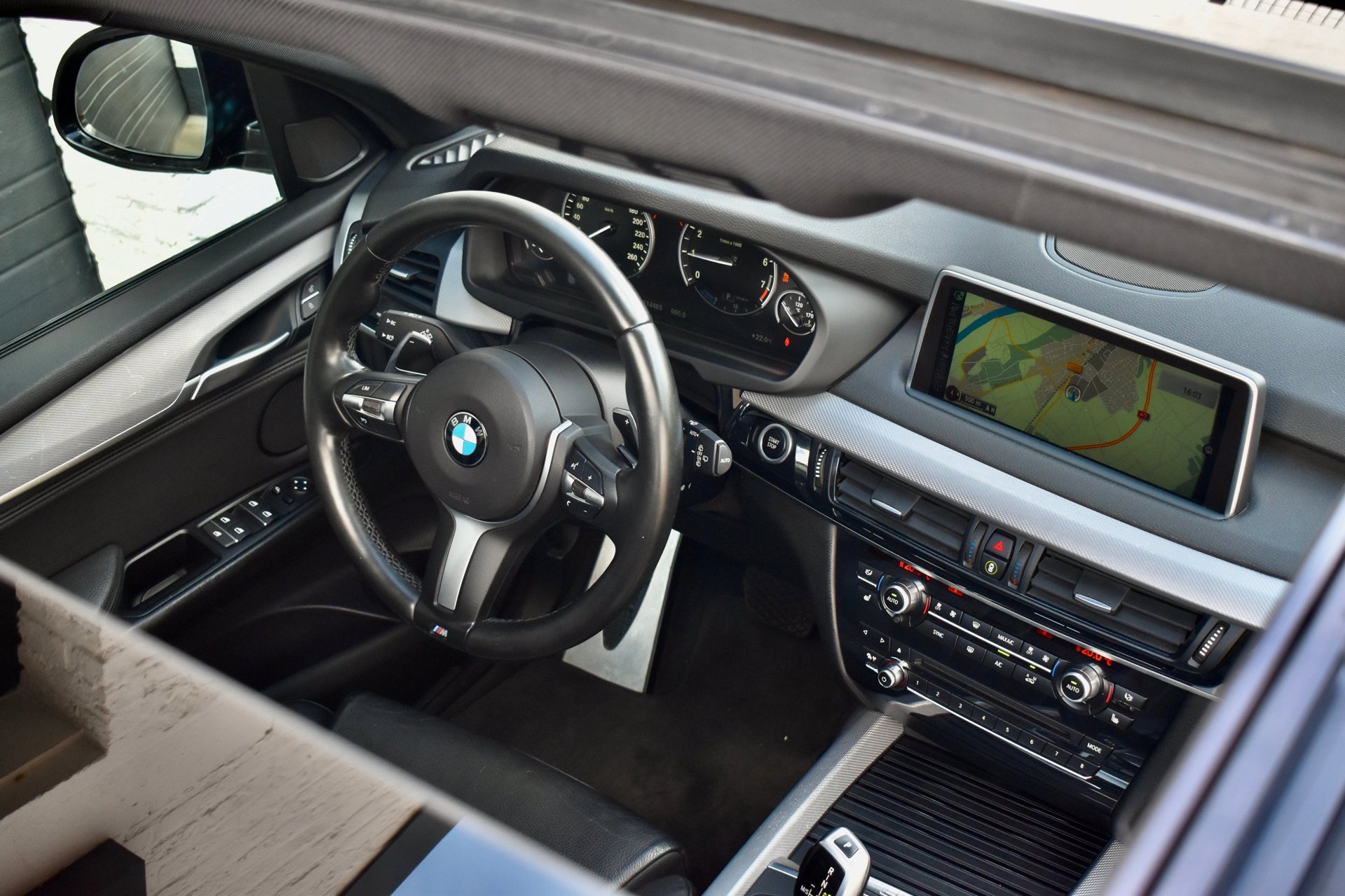 Foto van BMW X5 Xdrive40e