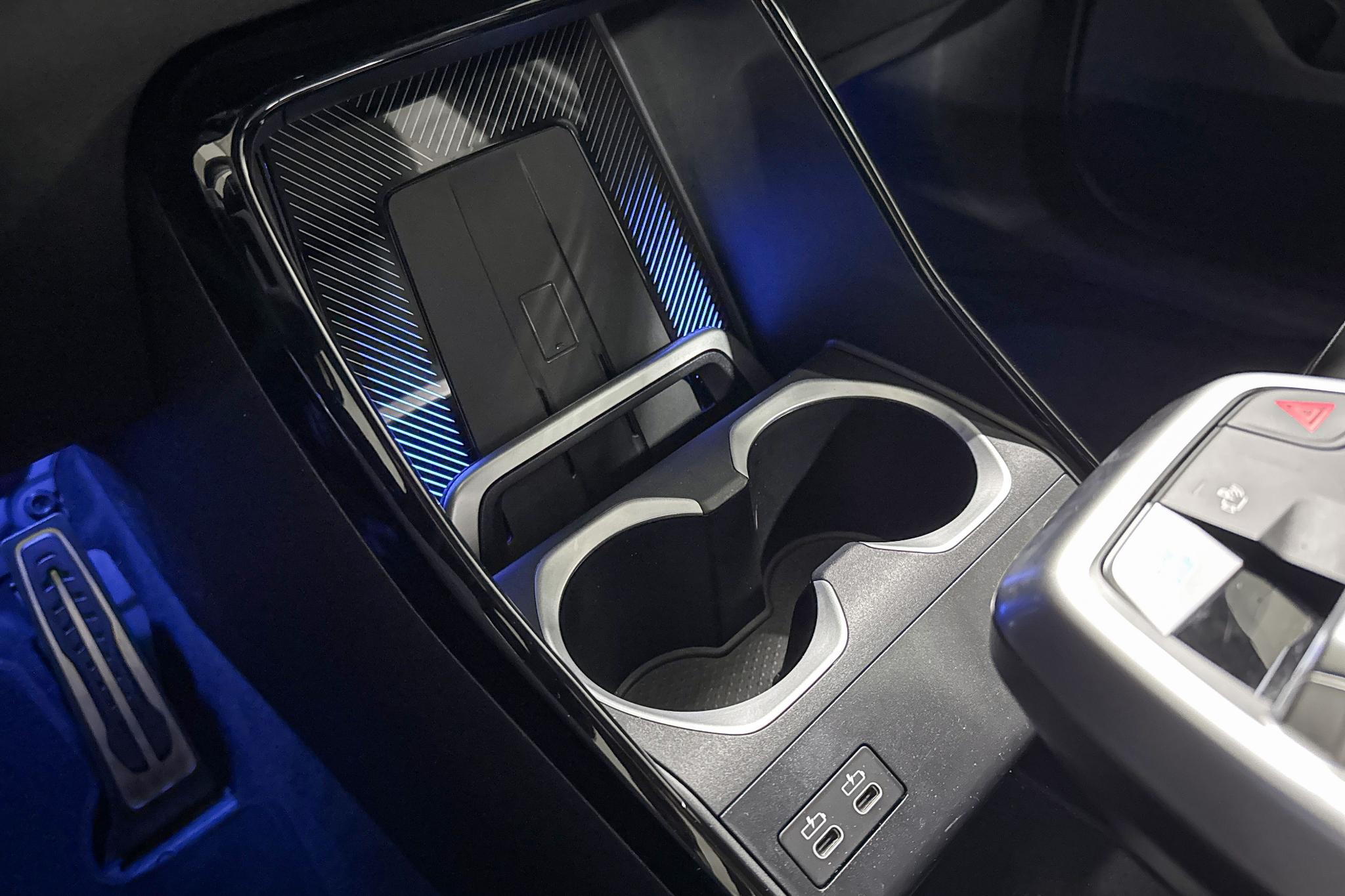 Foto van BMW Ix1 Edrive20