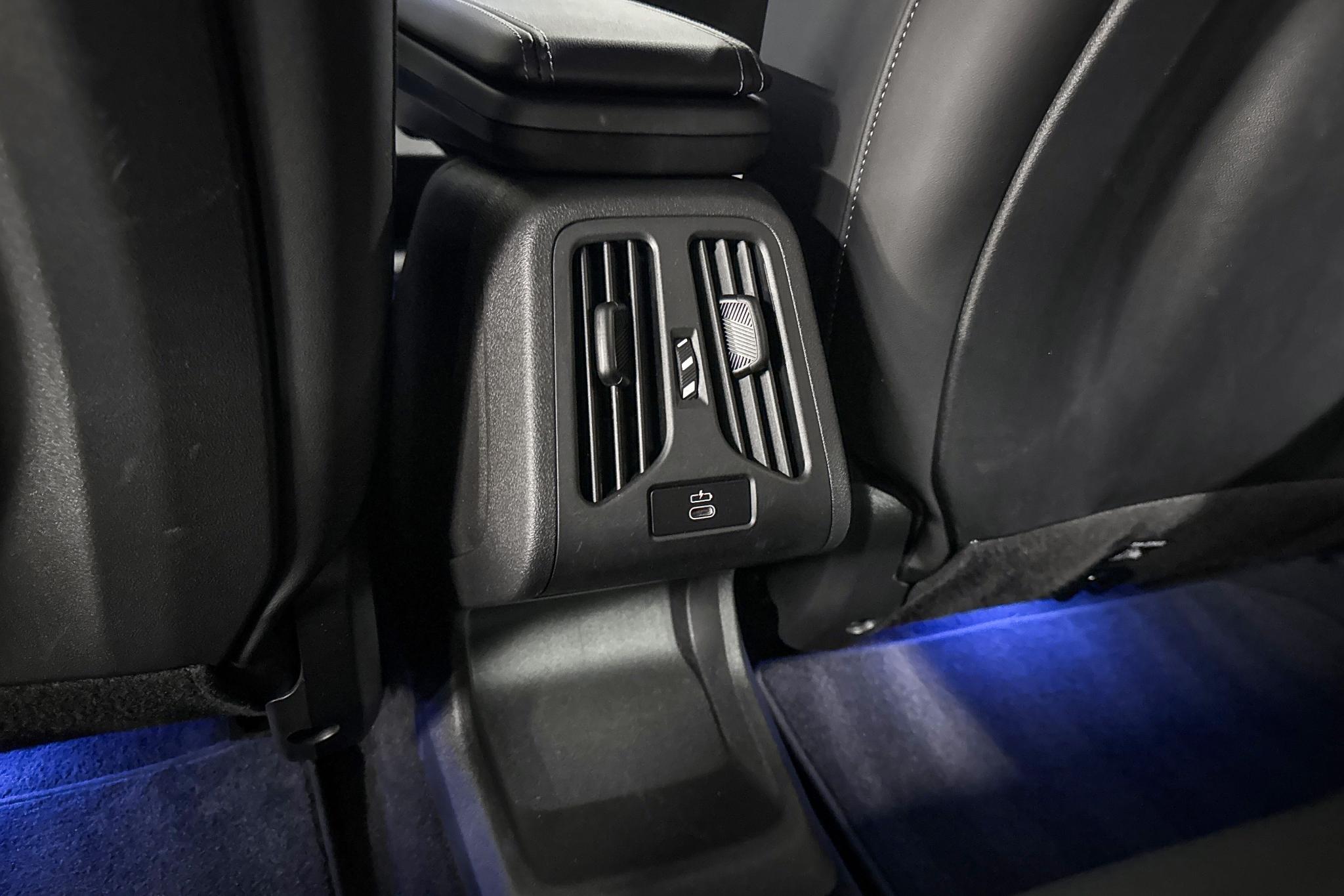 Foto van BMW Ix1 Edrive20