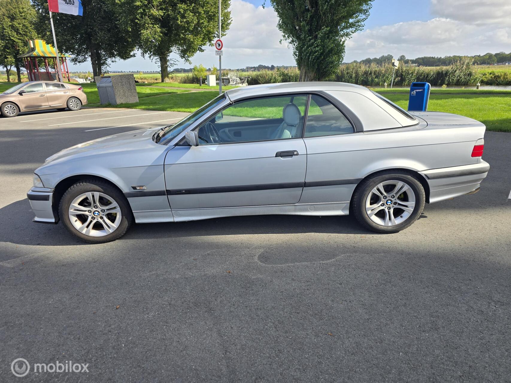 Foto van BMW 318i