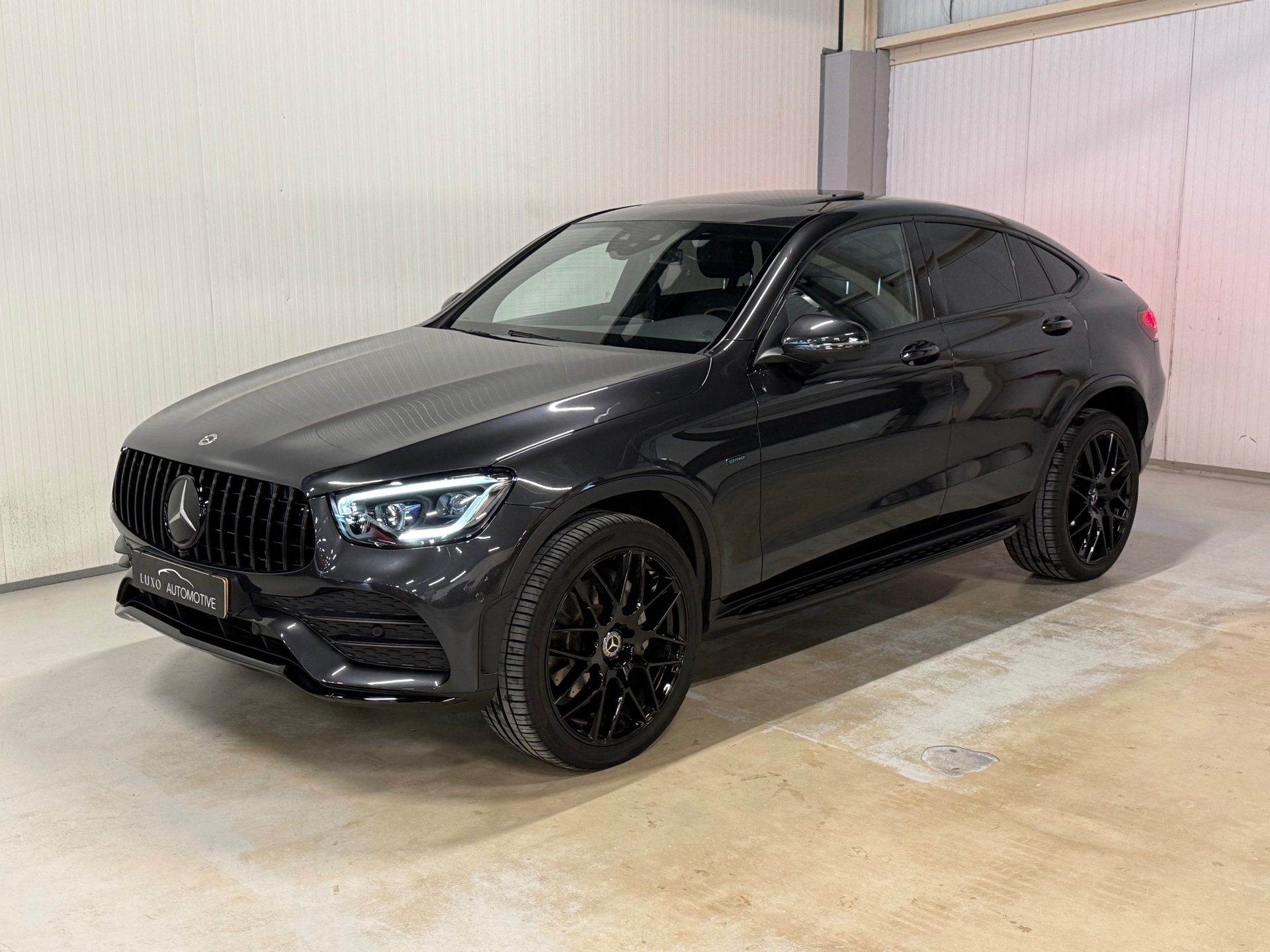 Foto van Mercedes-Benz GLC 300 E 4Matic