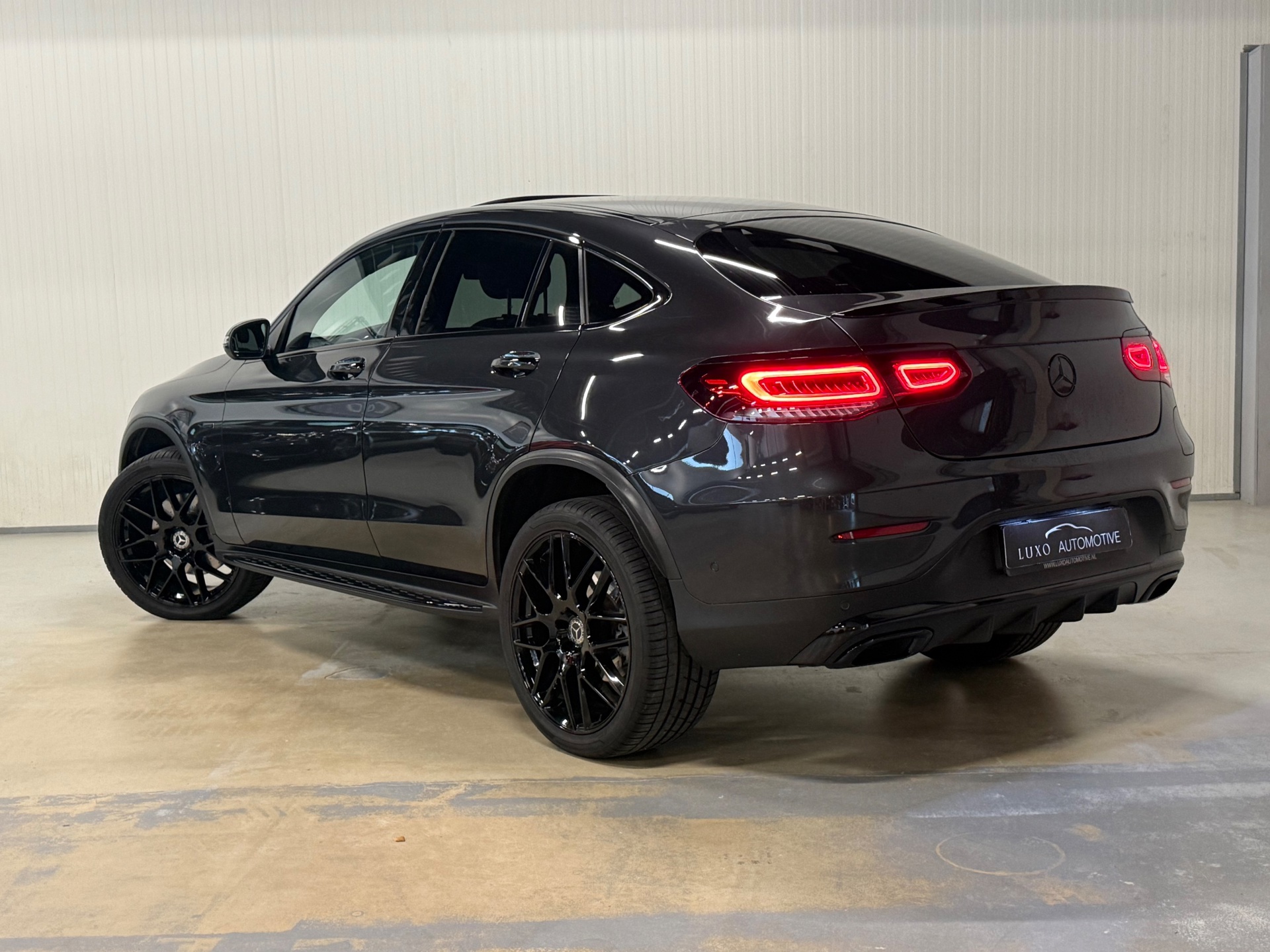 Foto van Mercedes-Benz GLC 300 E 4Matic