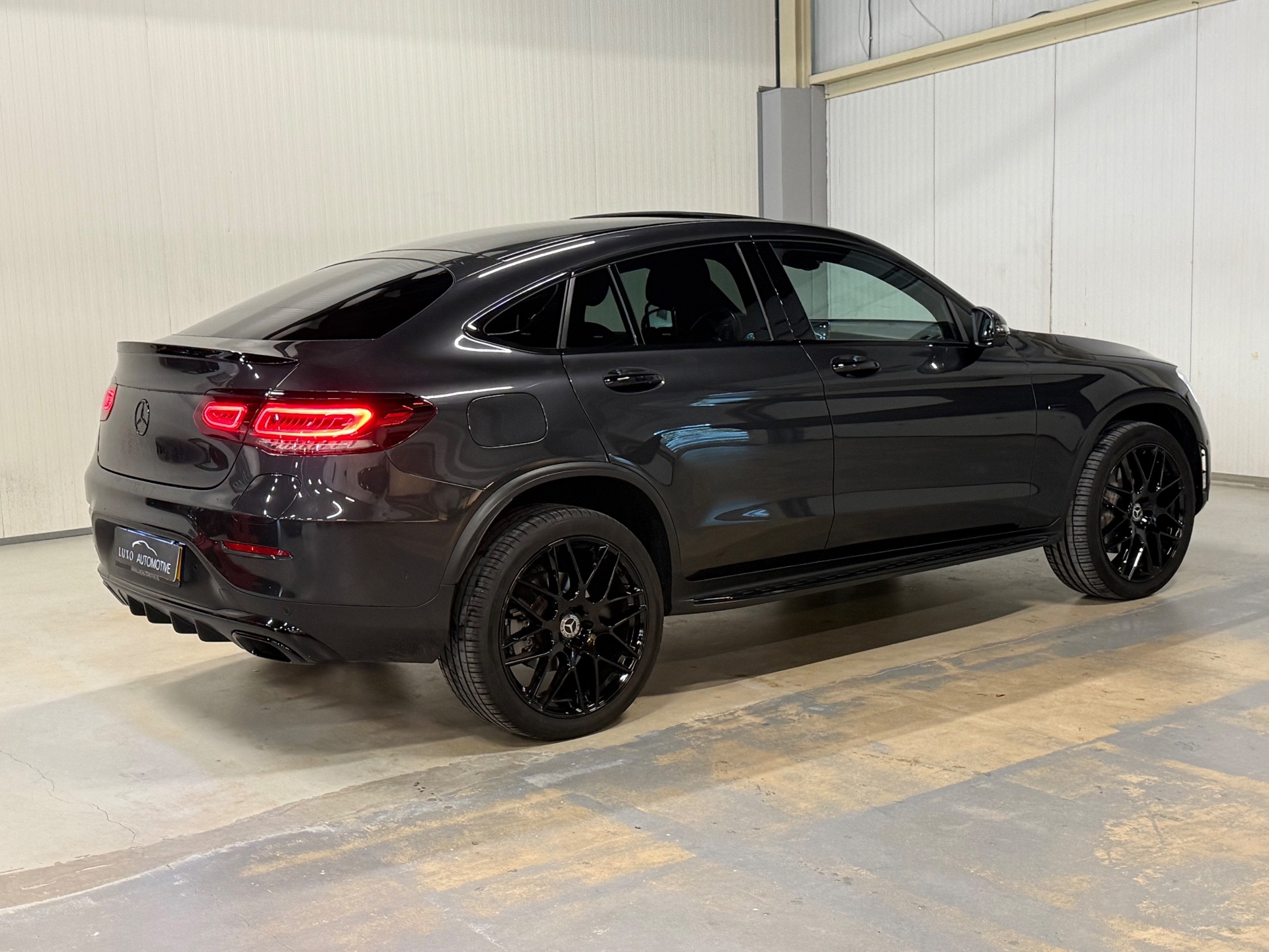 Foto van Mercedes-Benz GLC 300 E 4Matic