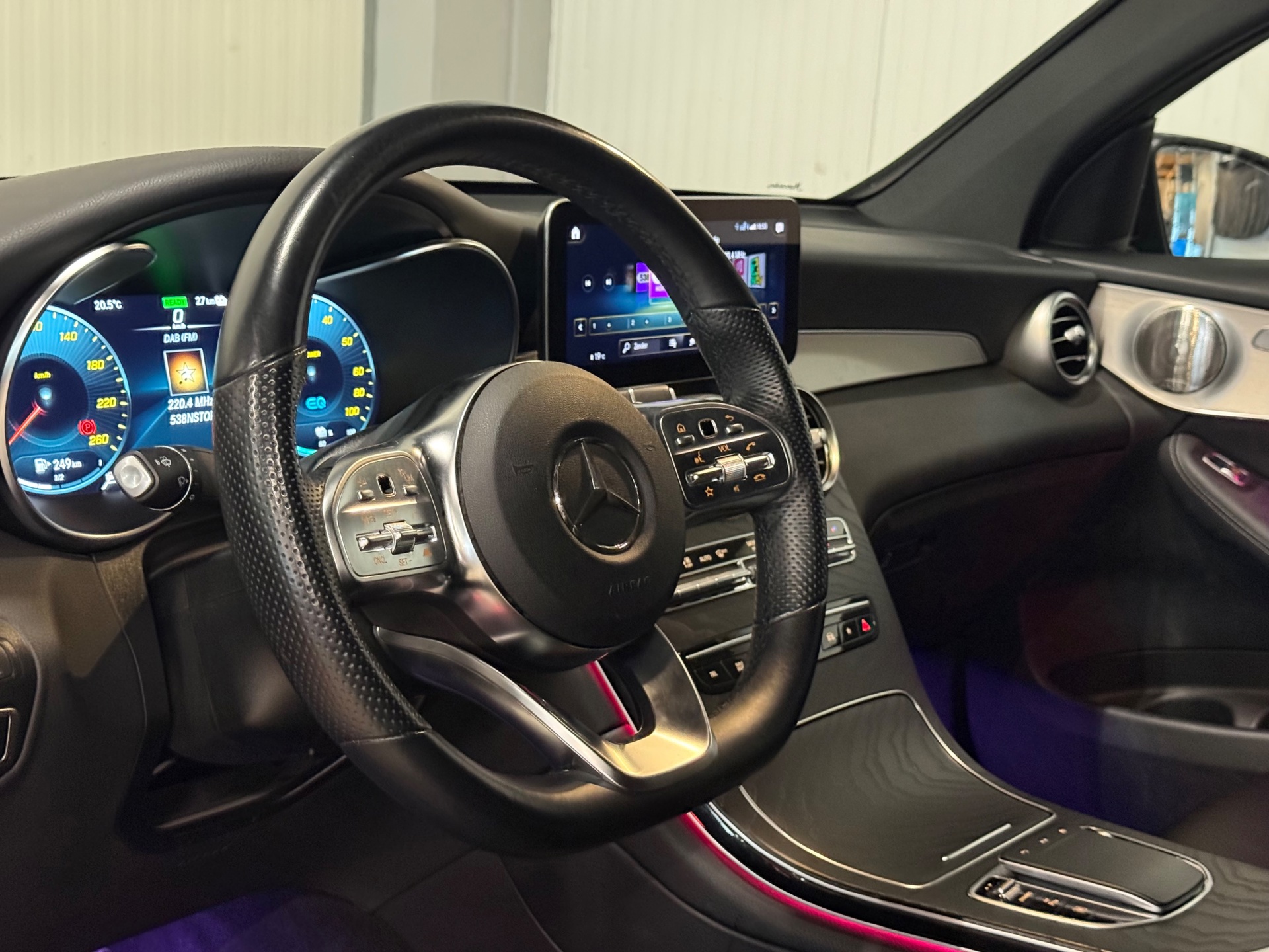 Foto van Mercedes-Benz GLC 300 E 4Matic