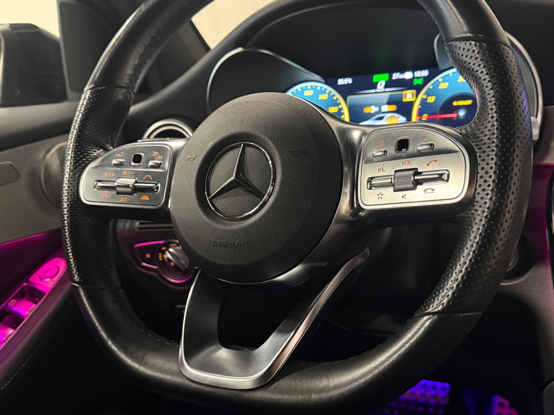 Foto van Mercedes-Benz GLC 300 E 4Matic