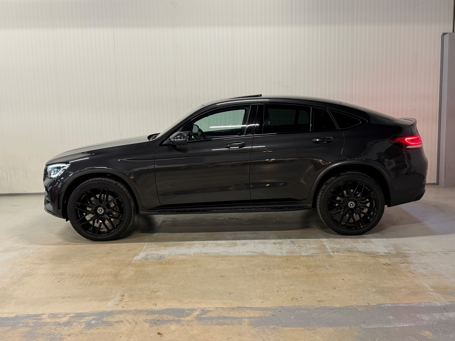 Foto van Mercedes-Benz GLC 300 E 4Matic