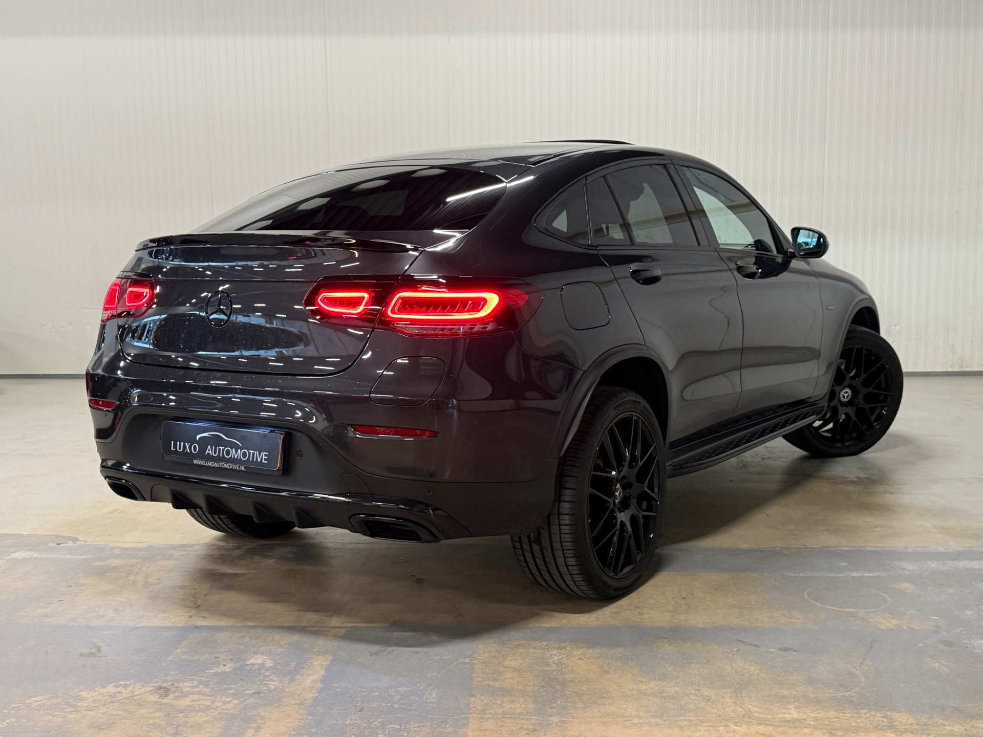 Foto van Mercedes-Benz GLC 300 E 4Matic