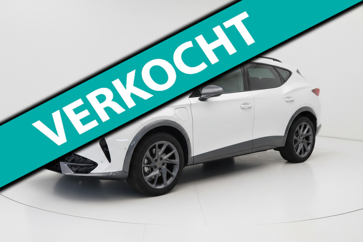 Cupra Formentor E-hybrid 1.4 TSI e-Hybrid Essential|Automaat|LED|Navi|Camera|DAB|Donkere Hemel|18 inch 2023 - voorkant