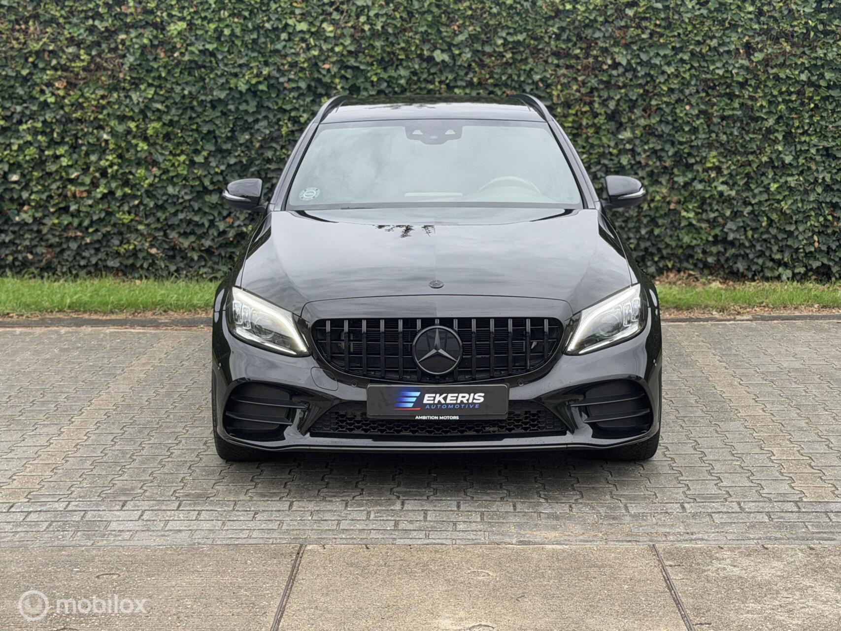Foto van Mercedes-Benz C 300 E
