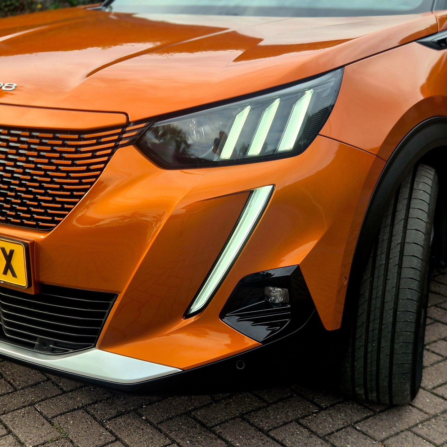 Foto van Peugeot E-2008
