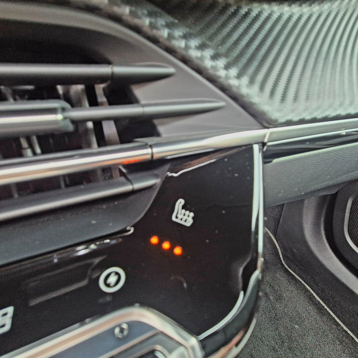 Foto van Peugeot E-2008