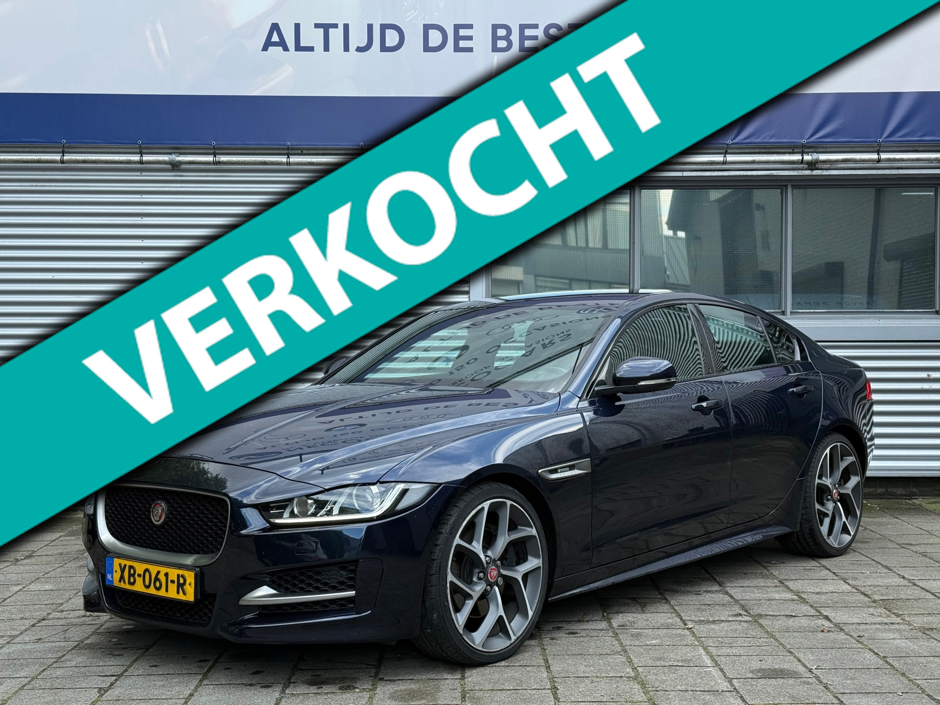 Jaguar Jaguar Xe 2.0t R-Sport l Automaat l Camera l Xenon l 2018 - voorkant