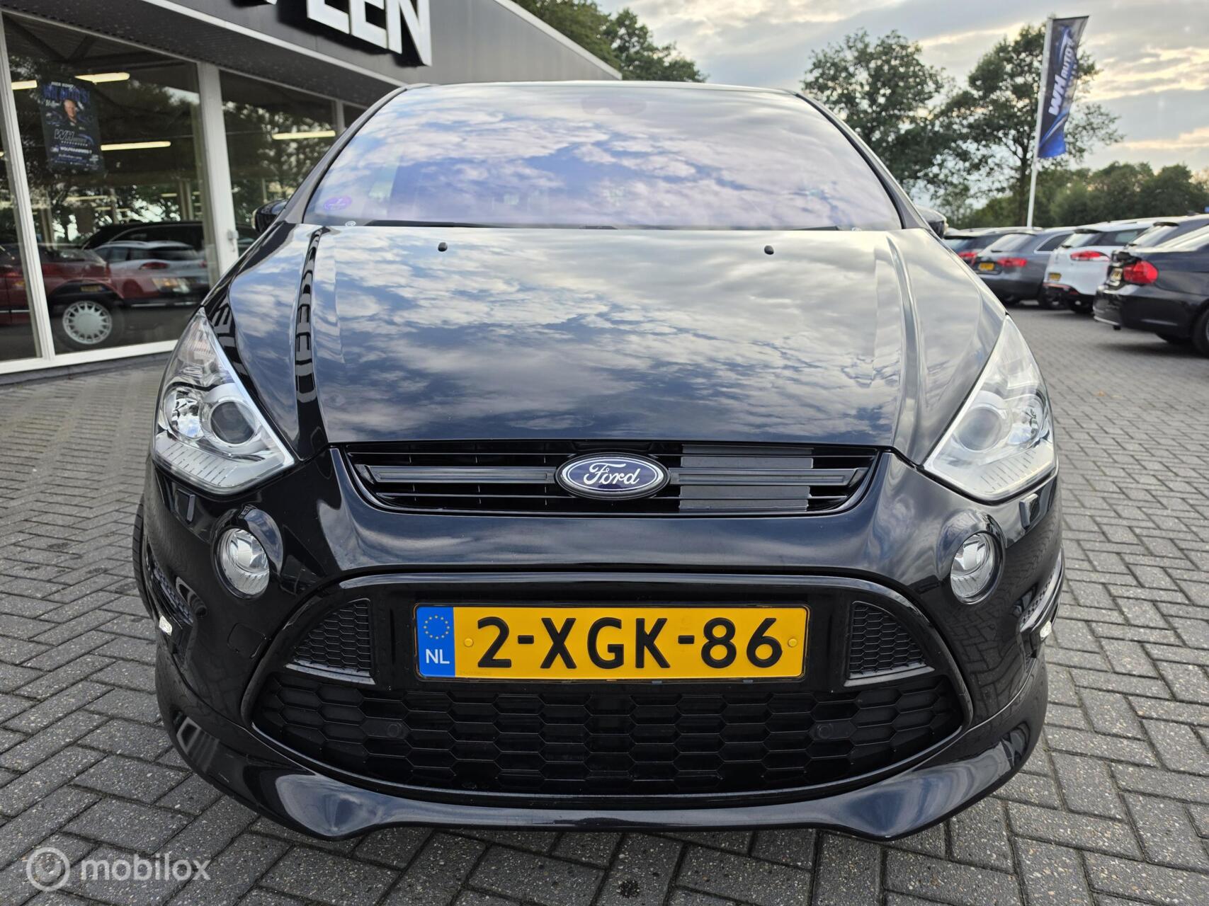 Foto van Ford S-max