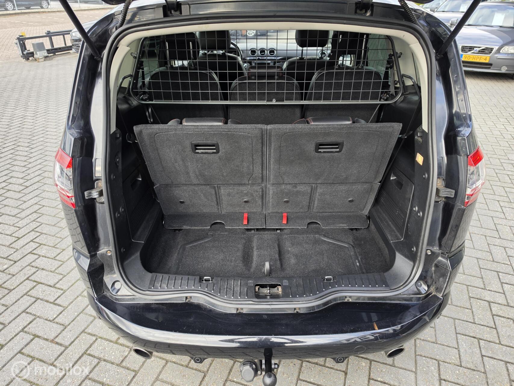 Foto van Ford S-max
