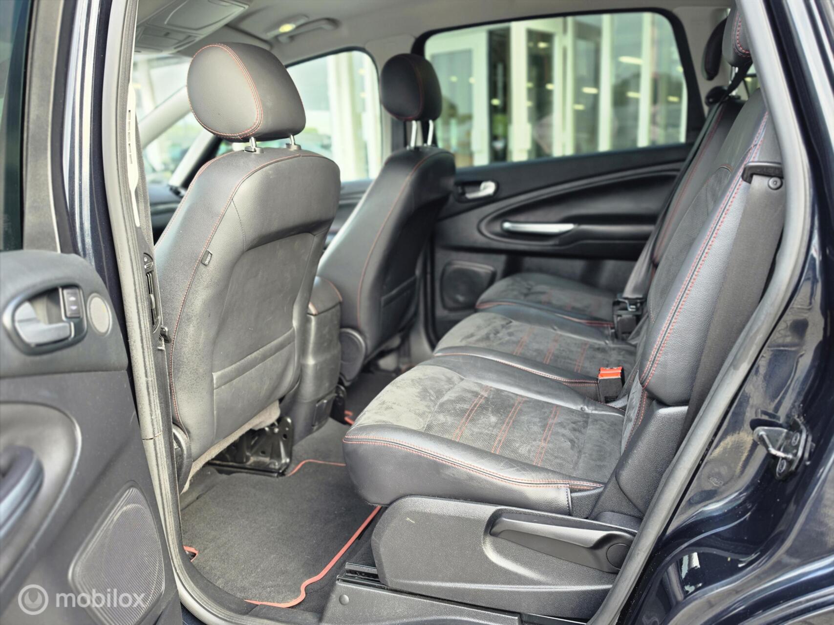 Foto van Ford S-max