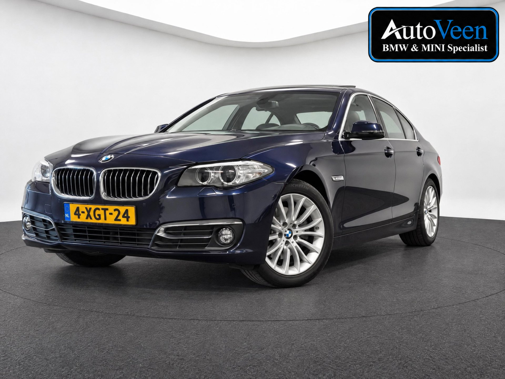 BMW 520i 520i Last Minute Edition (PANO, LEDER, NAVI, CRUISE, GOED ONDERHOUDEN) 2014 - voorkant