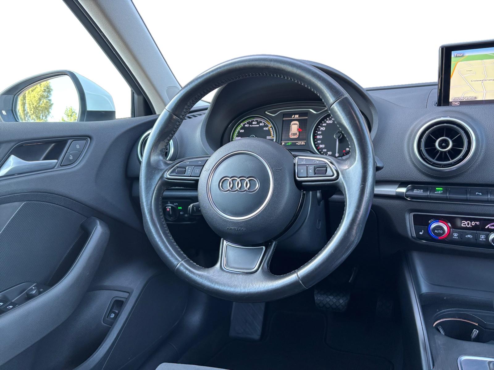 Foto van Audi A3 Sportback E-tron