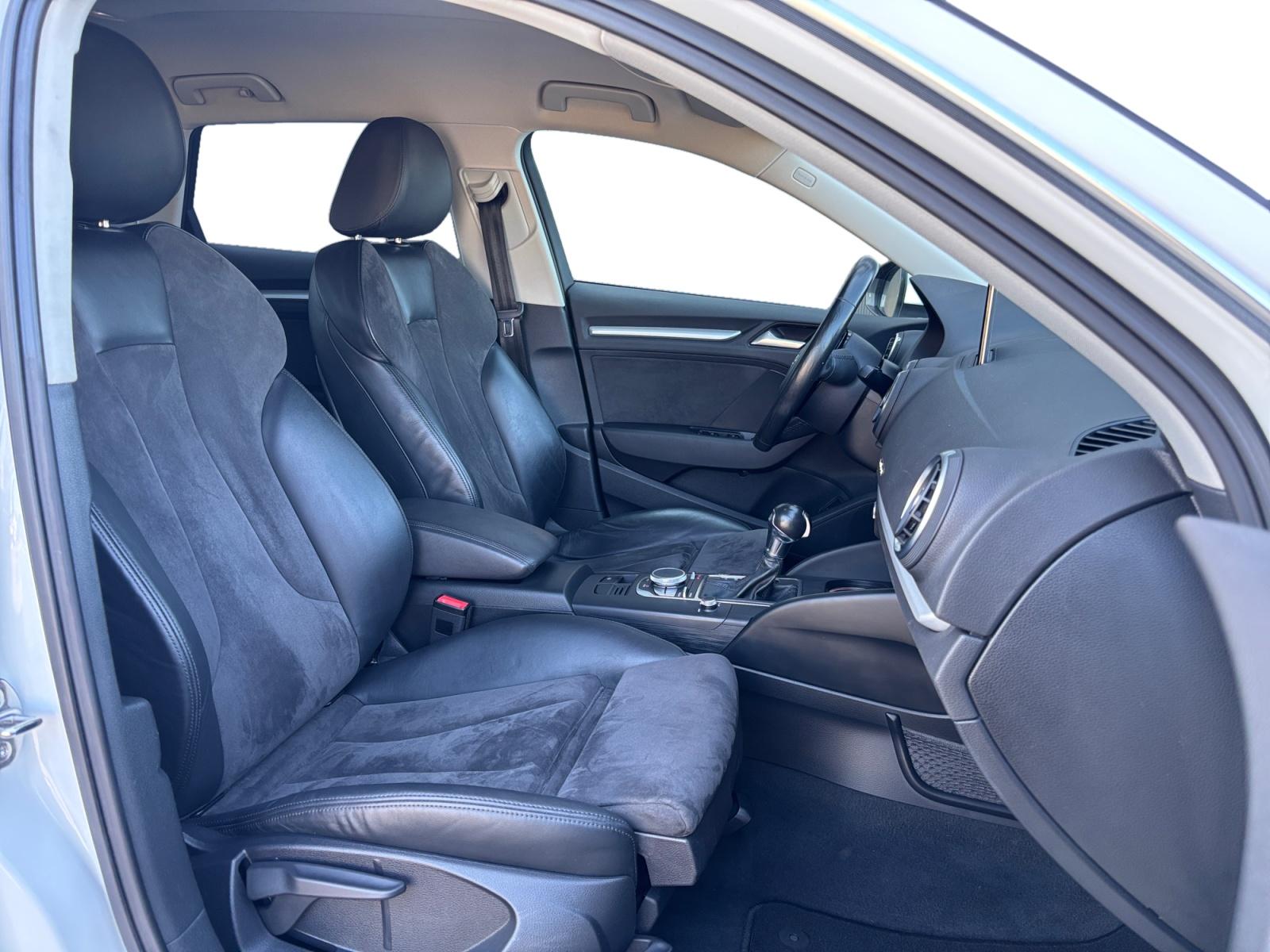 Foto van Audi A3 Sportback E-tron