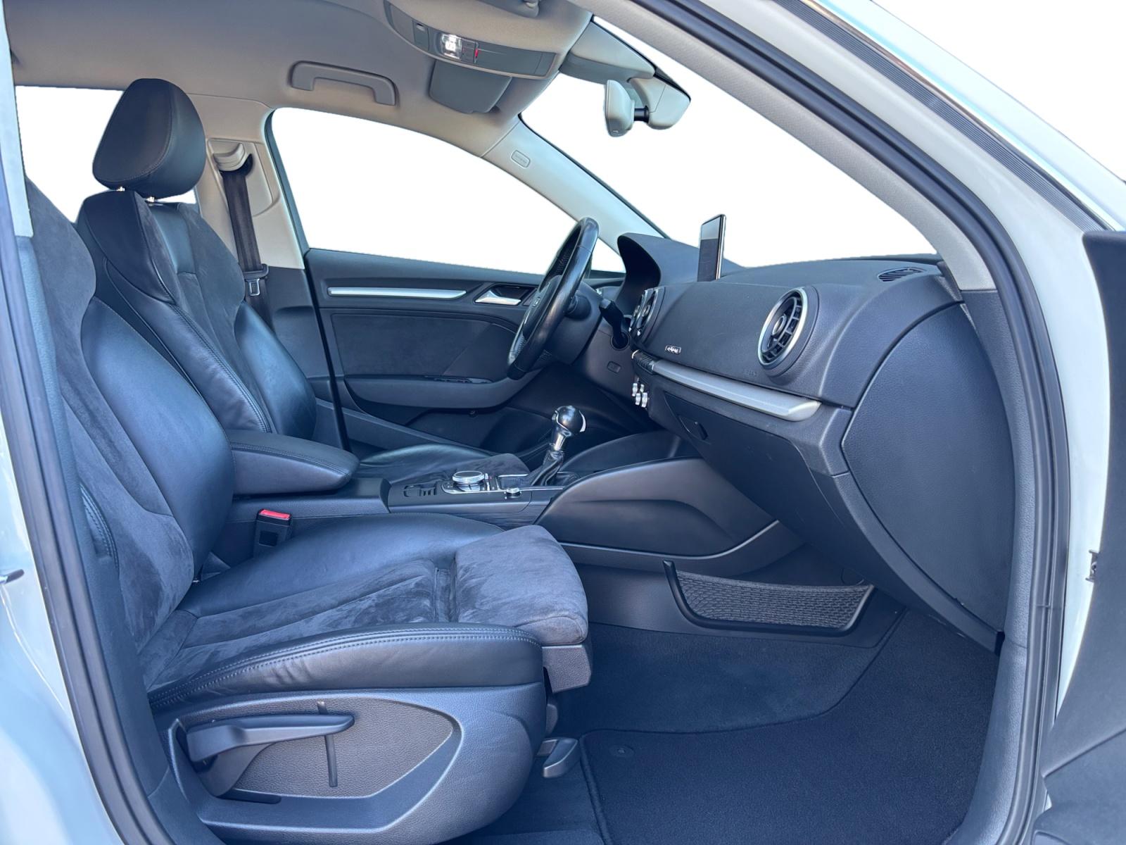 Foto van Audi A3 Sportback E-tron