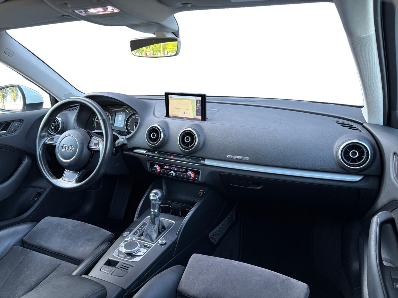 Foto van Audi A3 Sportback E-tron